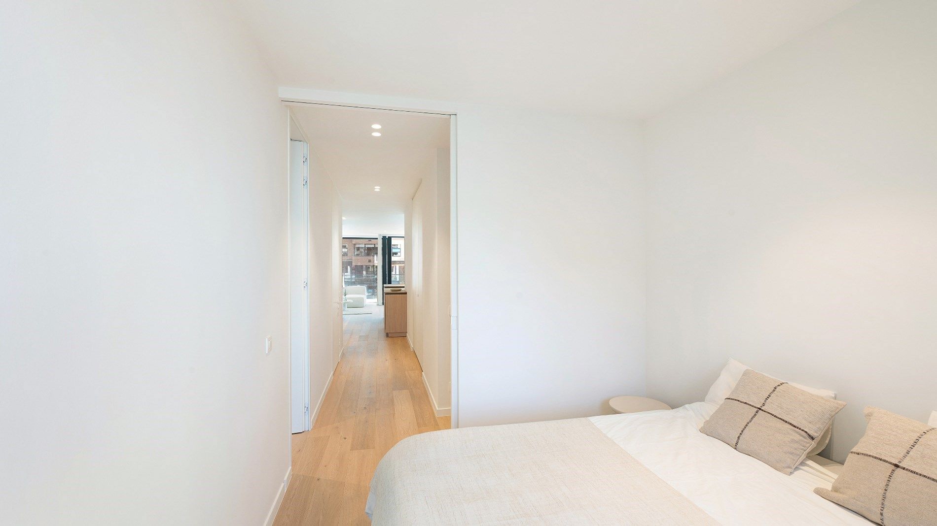Nieuw appartement gelegen aan de zuidkant van het vernieuwde Burg. Fr. Desmidtplein. Gevelbreedte van ca. 8 meter. foto 29