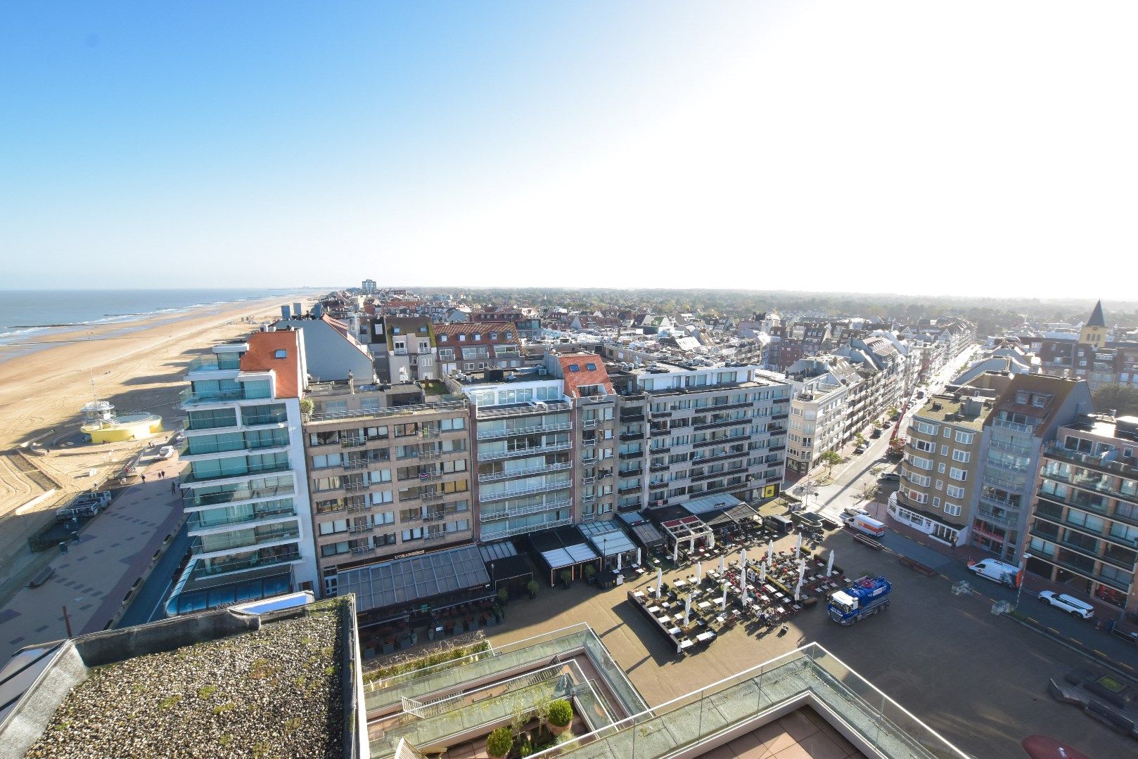 Uitzonderlijke penthouse gelegen op de Zeedijk aan het Van Bunnenplein met panoramische zichten. foto 15