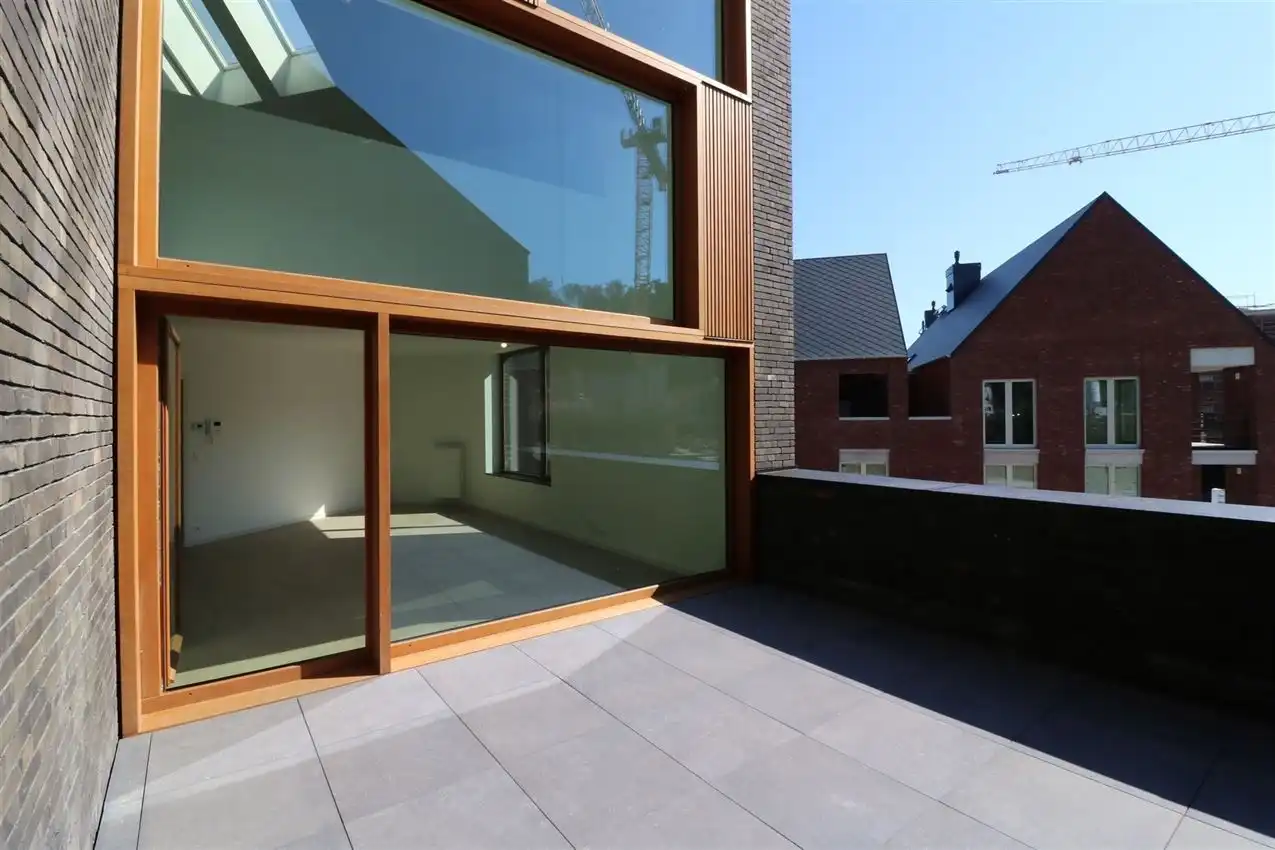 Bijzonder opgevat penthouse, 2 slpk., garage, groot terras foto 5