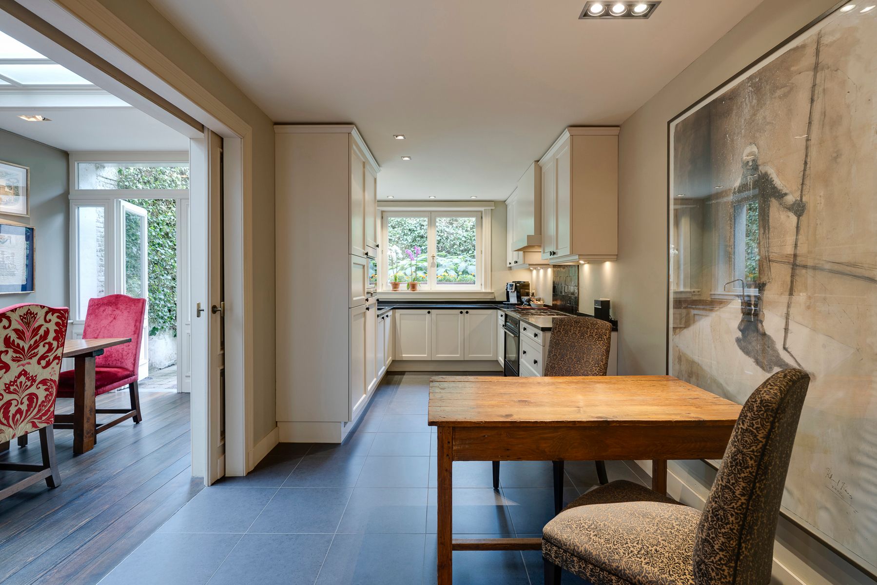 Uniek neoclassicistisch herenhuis in de Markgravebuurt foto 7