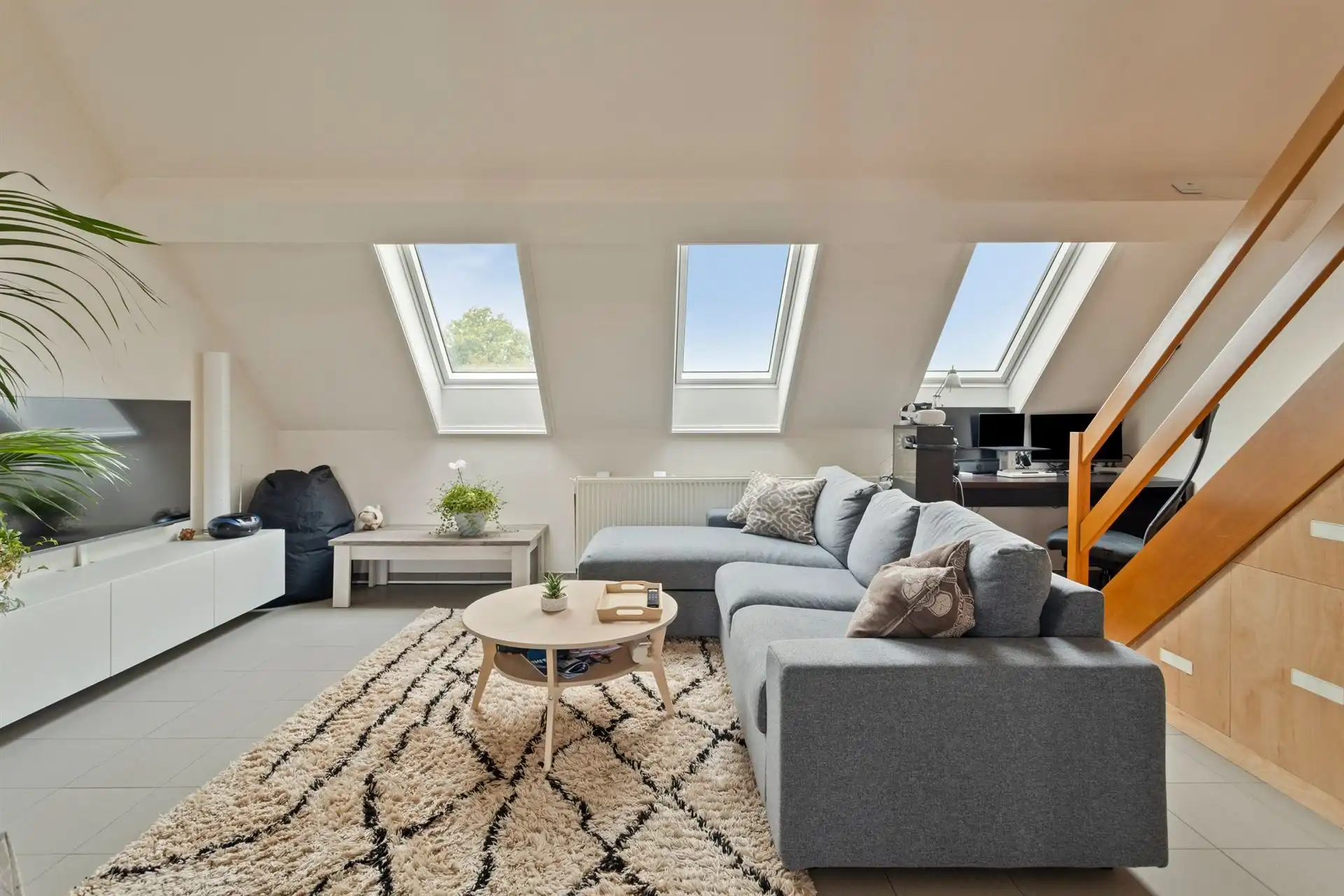 Dakappartement met schitterend terras en autostaanplaats foto 3