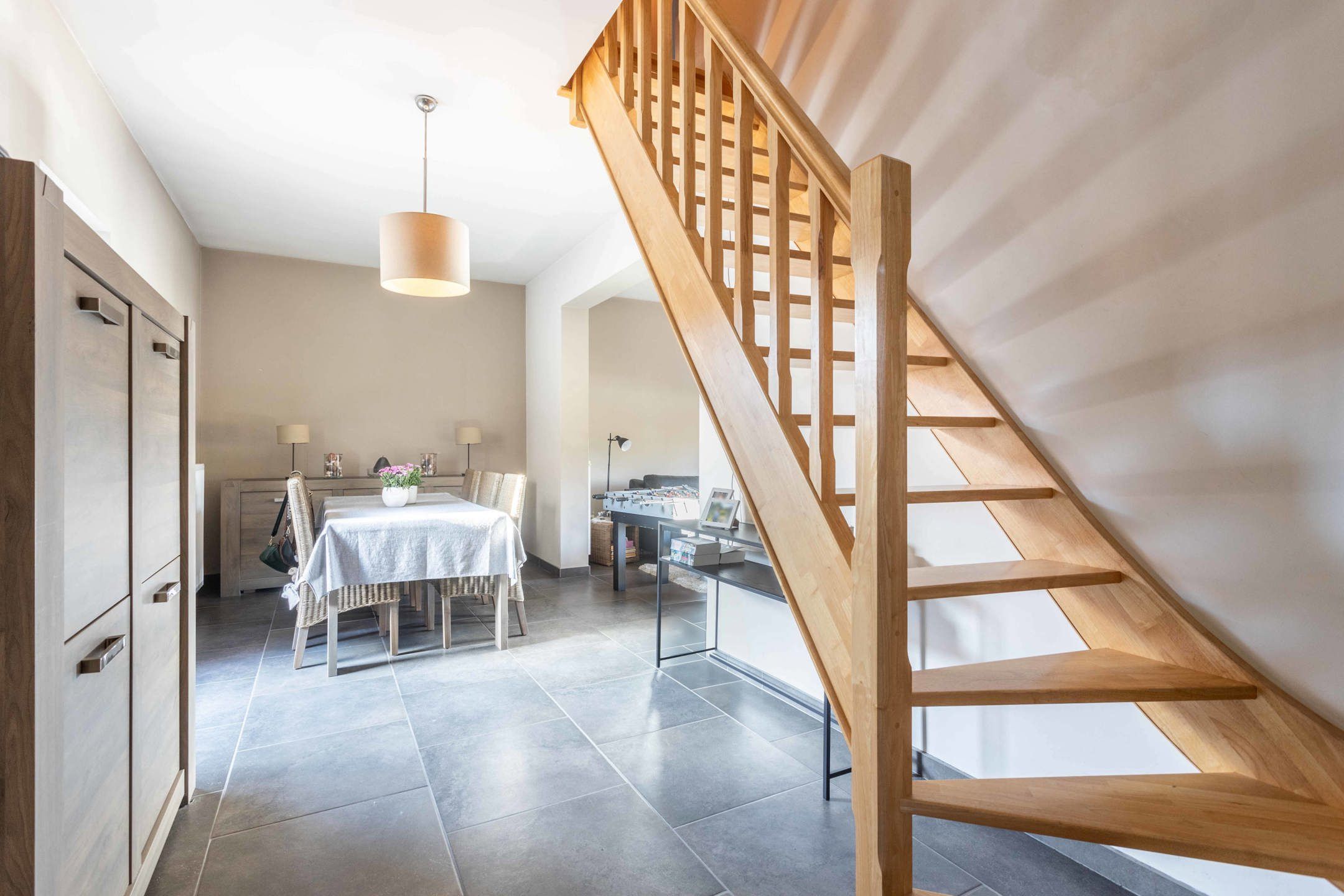 Appartement met ruim terras vlakbij het station & centrum! foto 8