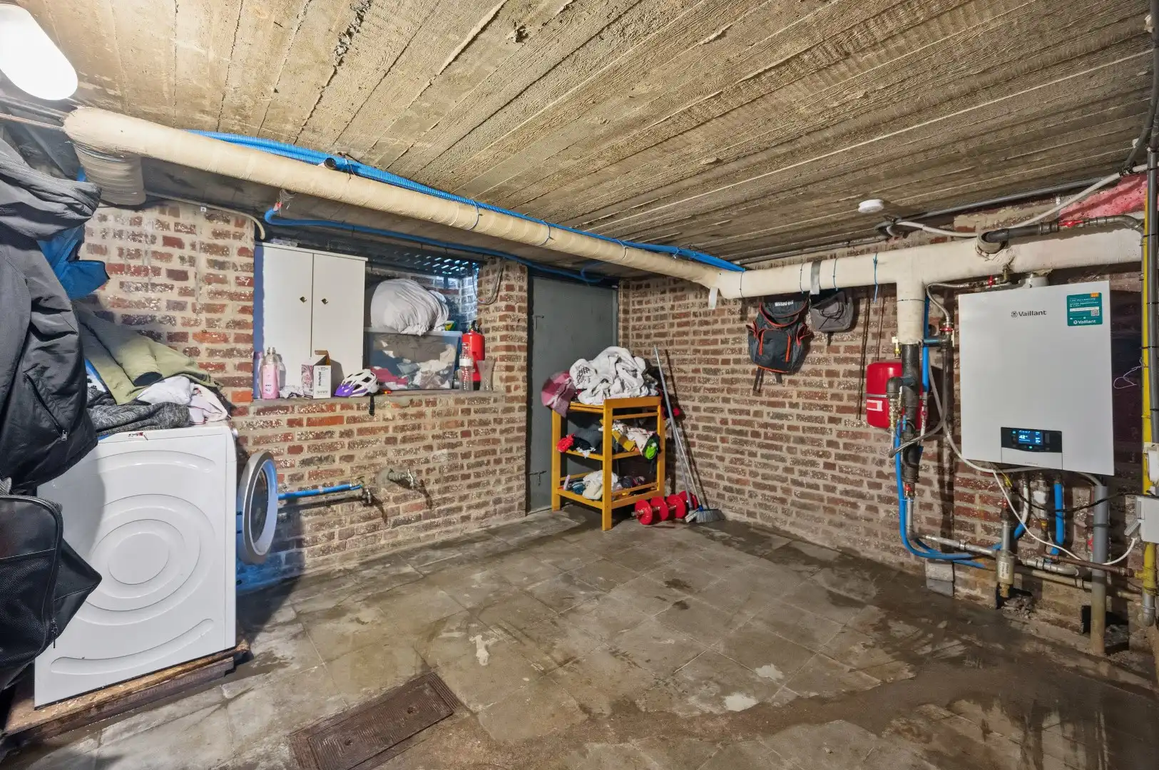 Instapklare rijwoning in een rustige straat te Tienen foto 22