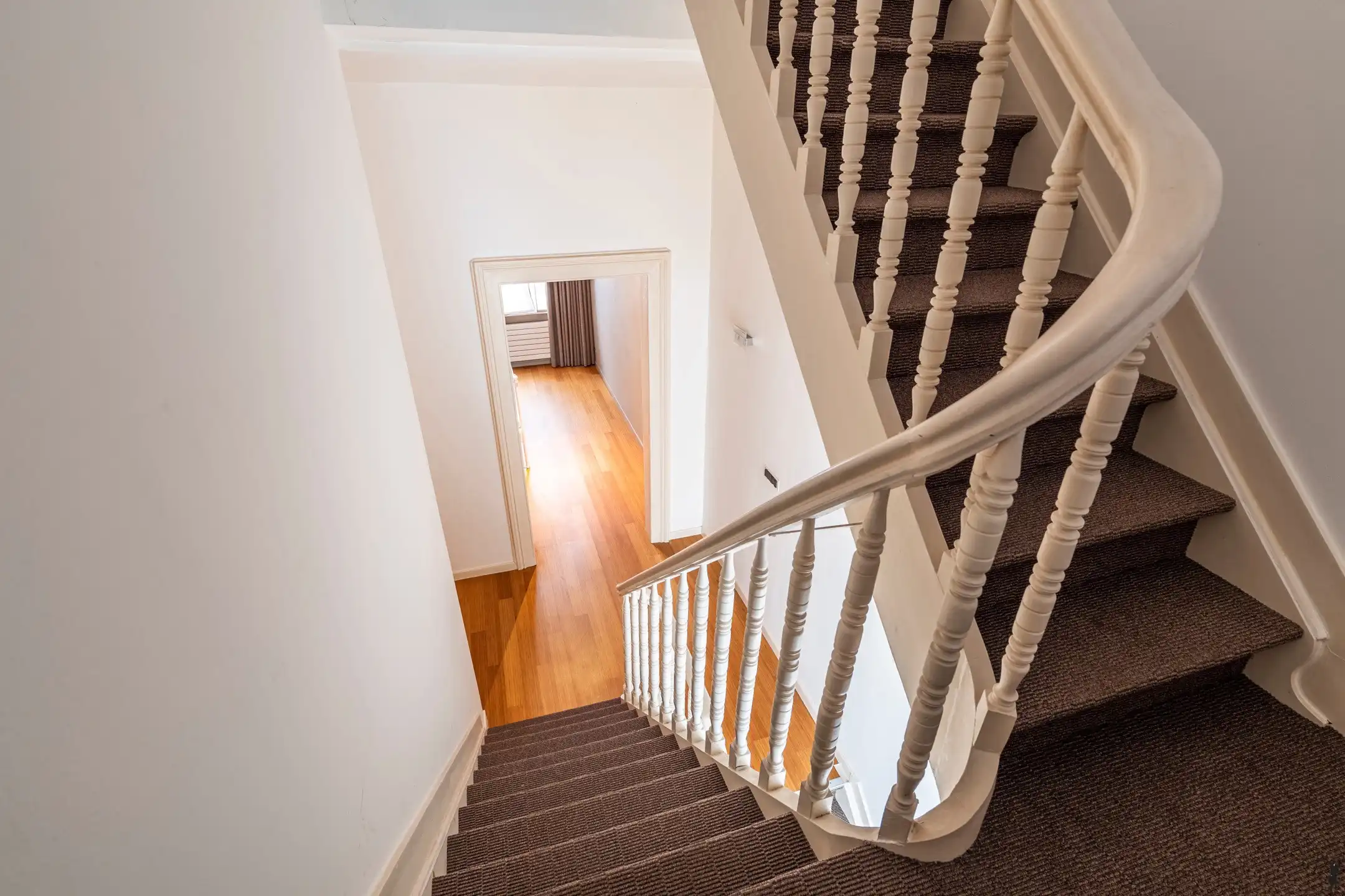 Gerenoveerd burgerhuis anno 1850 met binnentuin en patio foto 35