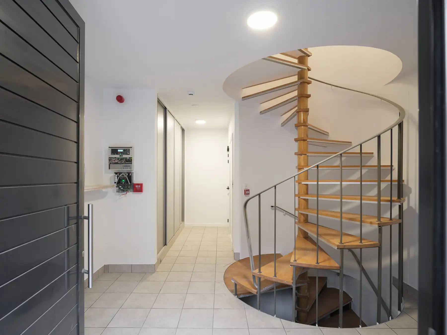 Instapklaar investeringspand nabij het centrum van Deinze foto 2