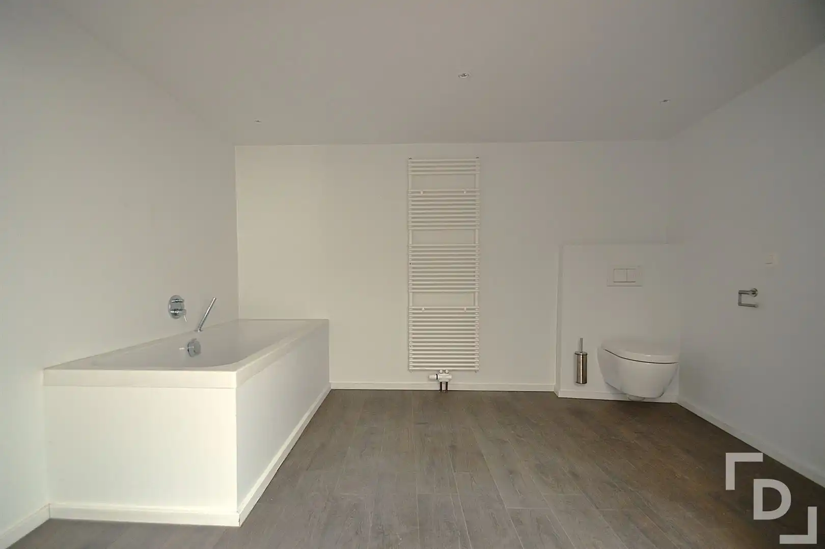 Exclusieve en ruime loft te koop in het hart van Ieper. foto 15