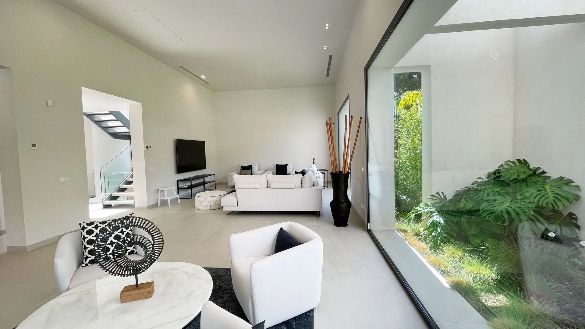 Modern meesterwerk in Nagüeles – waar luxe, ruimte en design samenkomen aan de Golden Mile van Marbella foto 9