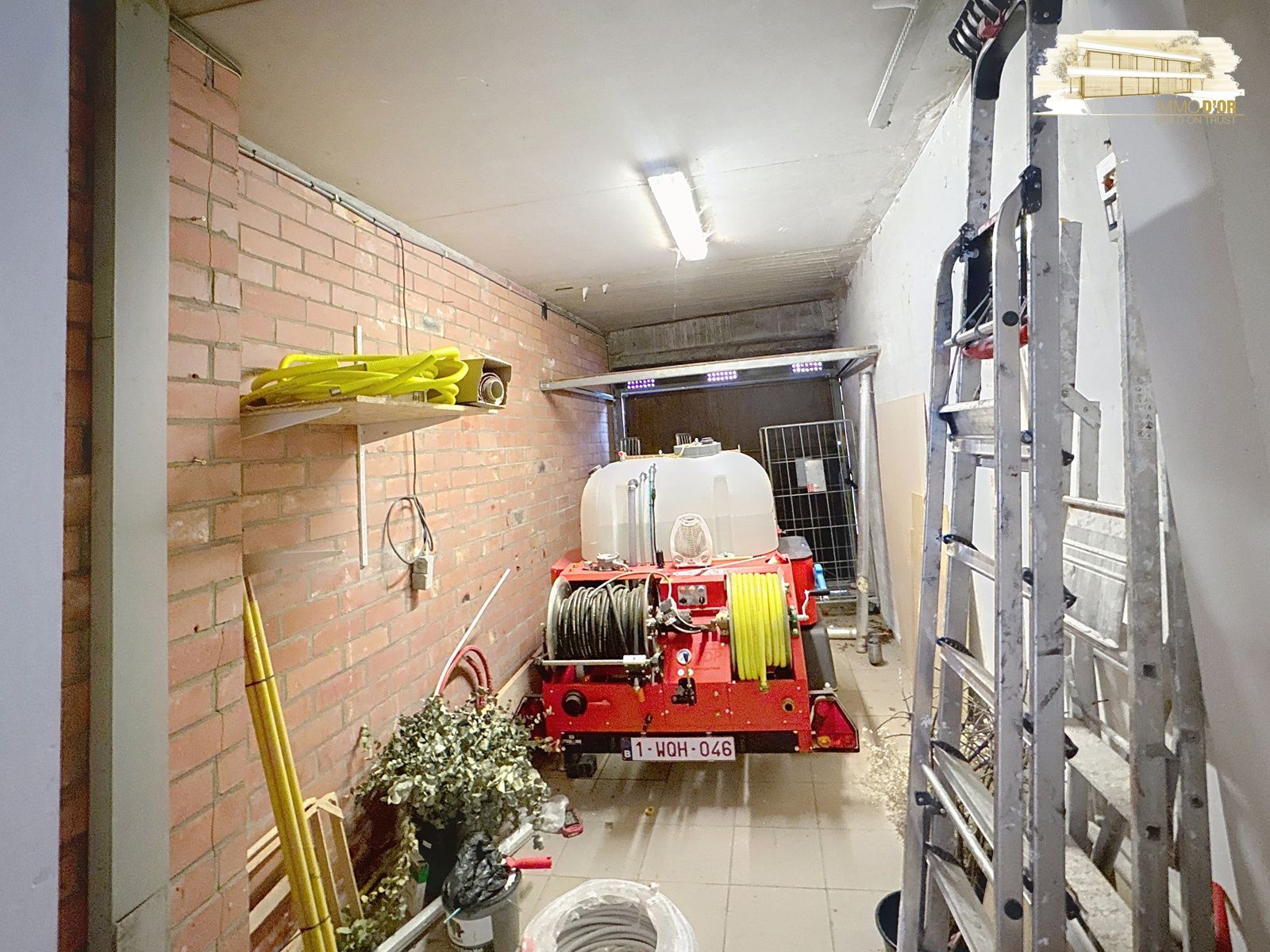 Centraal gelegen handelspand met garage in hartje Brasschaat foto 6