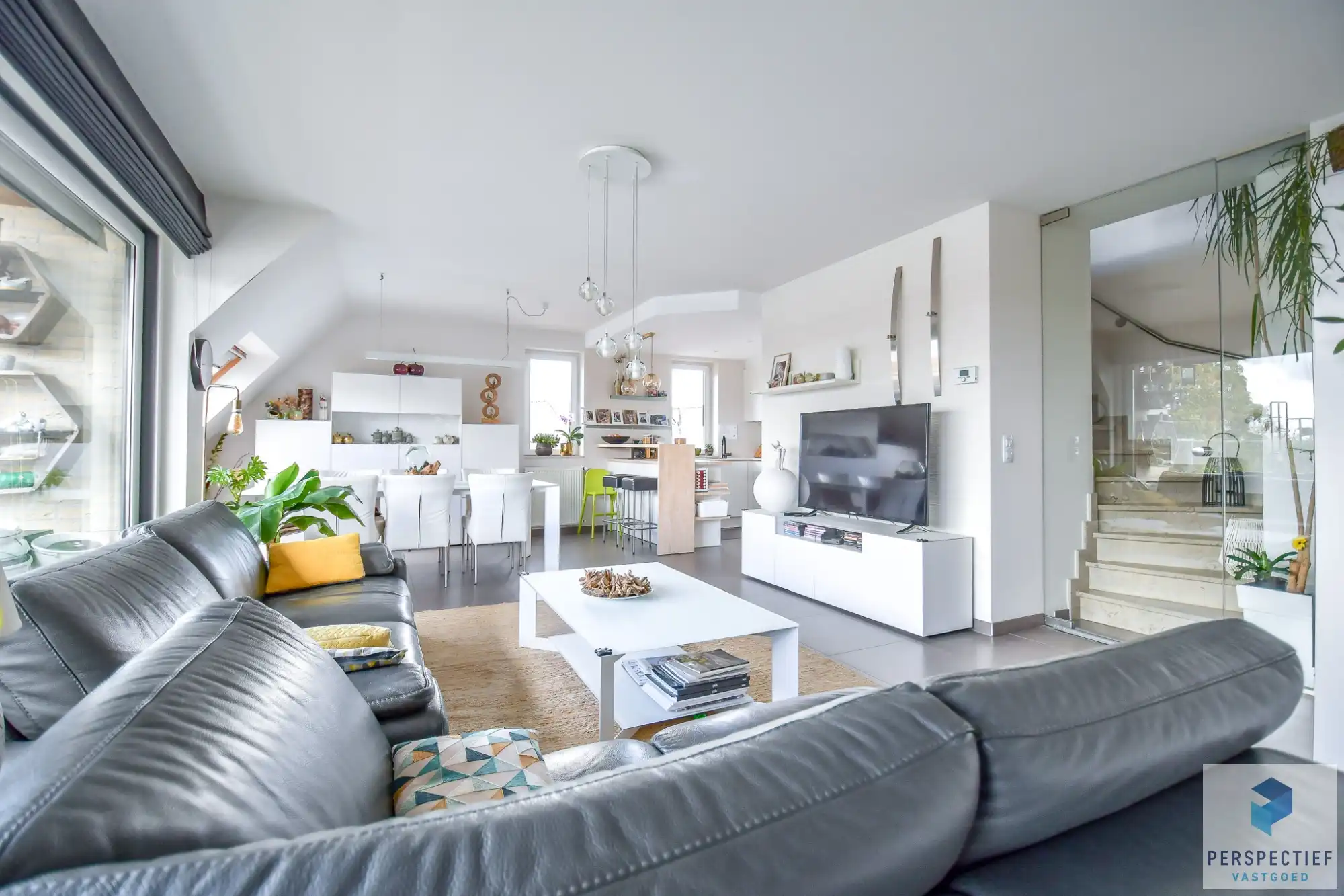 Ruim duplex-appartement van 111 m² met zonneterras in Beernem foto 3