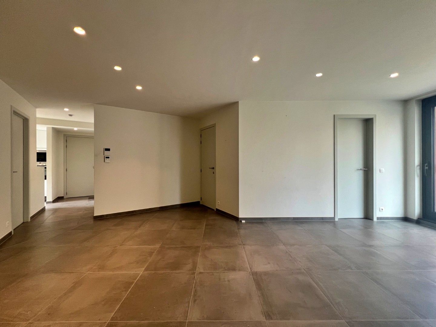 Instapklaar nieuwbouwappartement te huur in hartje Lievegem – E-peil 25 foto 7