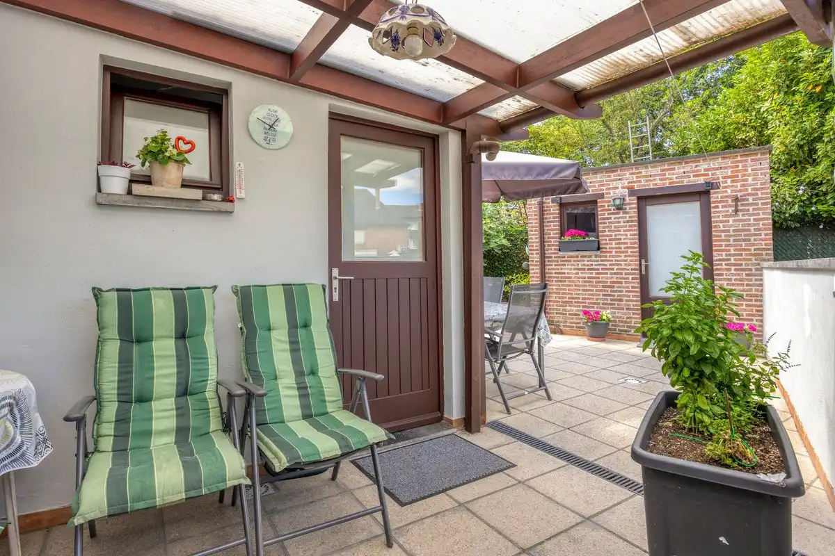 Schitterend gelegen woning met 4 slaapkamers, tuin en garagebox. foto 14
