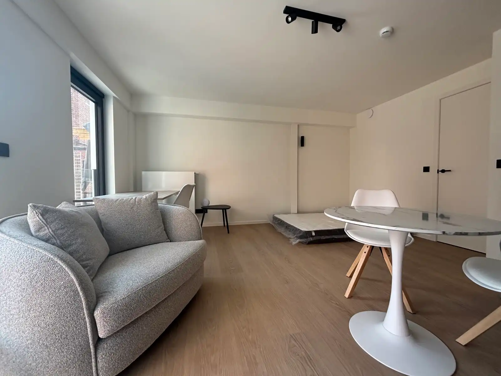 BEMEUBELDE STUDIO'S IN HARTJE LEUVEN foto 3