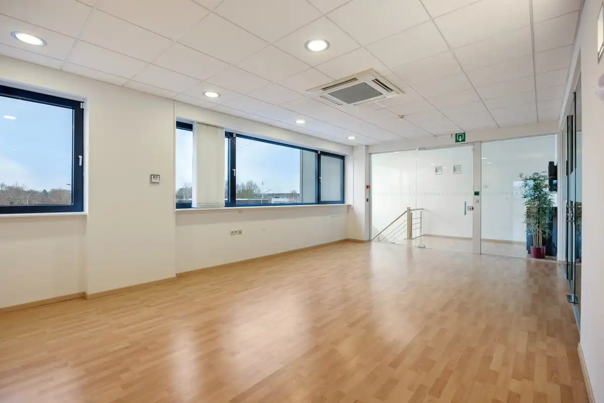 Kantoor te koop in het industriepark te Haasrode/Heverlee met 14 parkings - opp. 626 m² - verkoop van aandelen foto 7