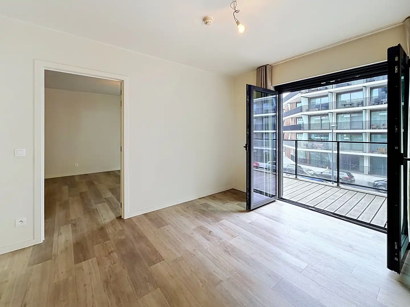 Rustig en energiezuinige Assistentiewoning, met terras en zeezicht.  foto 6