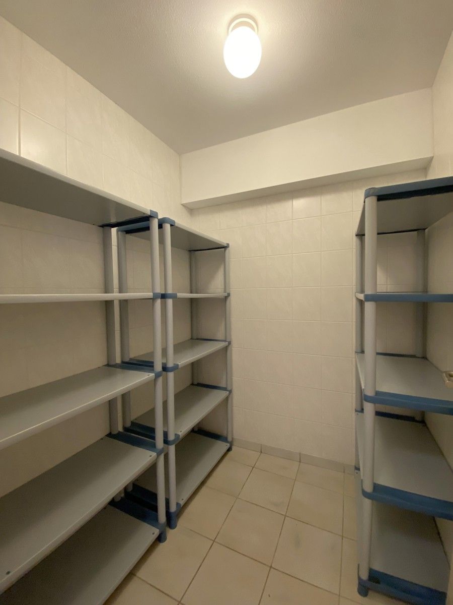 Appartement te huur foto 11