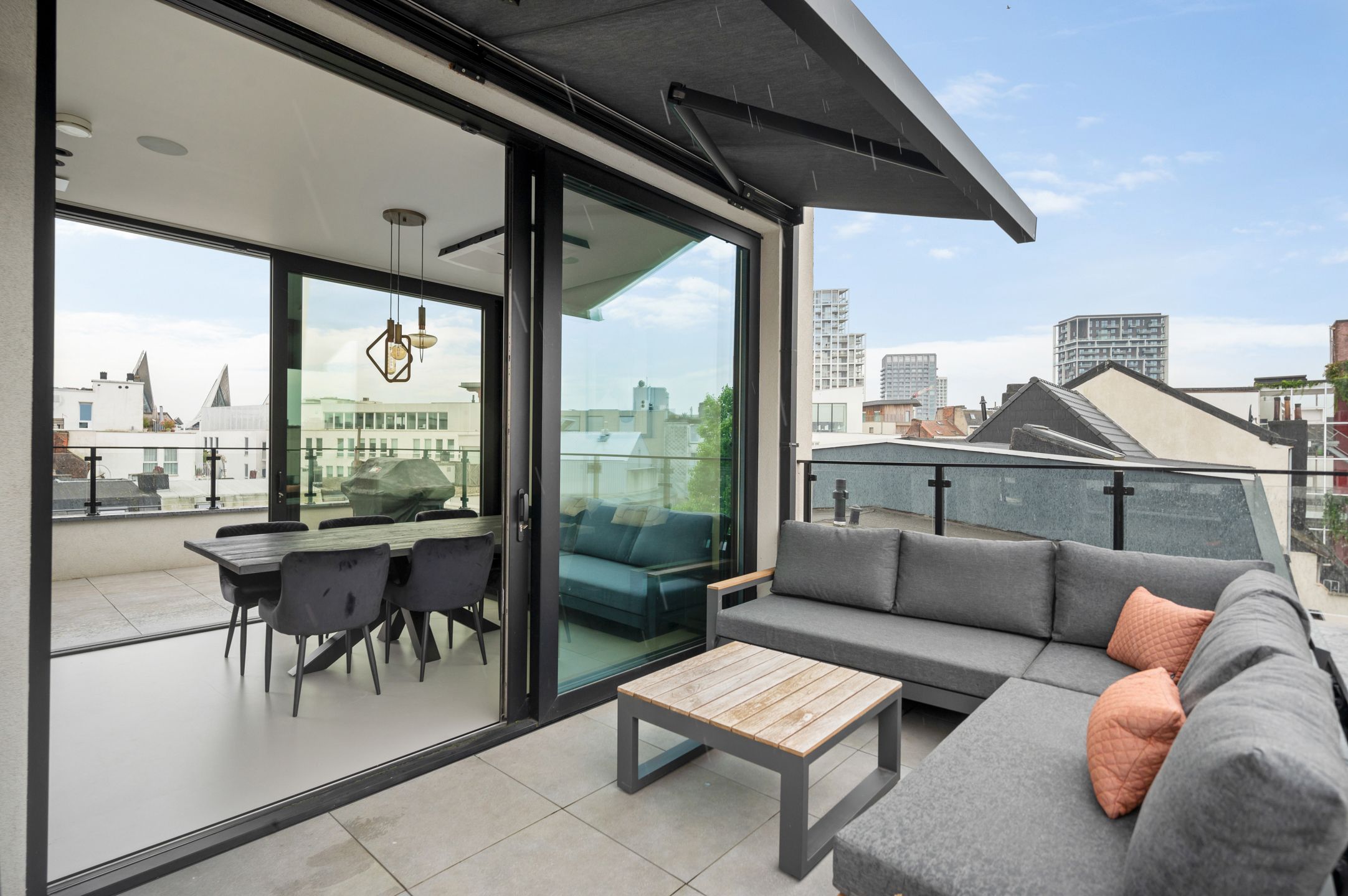 Upside down-woning met dakterras en parking foto 26