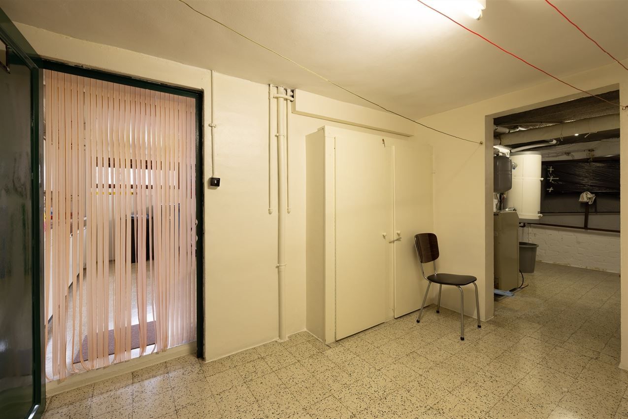 Netjes onderhouden woning op 11a95 grenzend aan agrarisch gebied foto 24