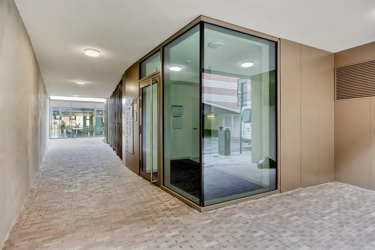 Nieuwbouw studio met terras van 9m2 in hartje Leuven met kelderberging en parkeermogelijkheden! 6% BTW mogelijk! foto 7