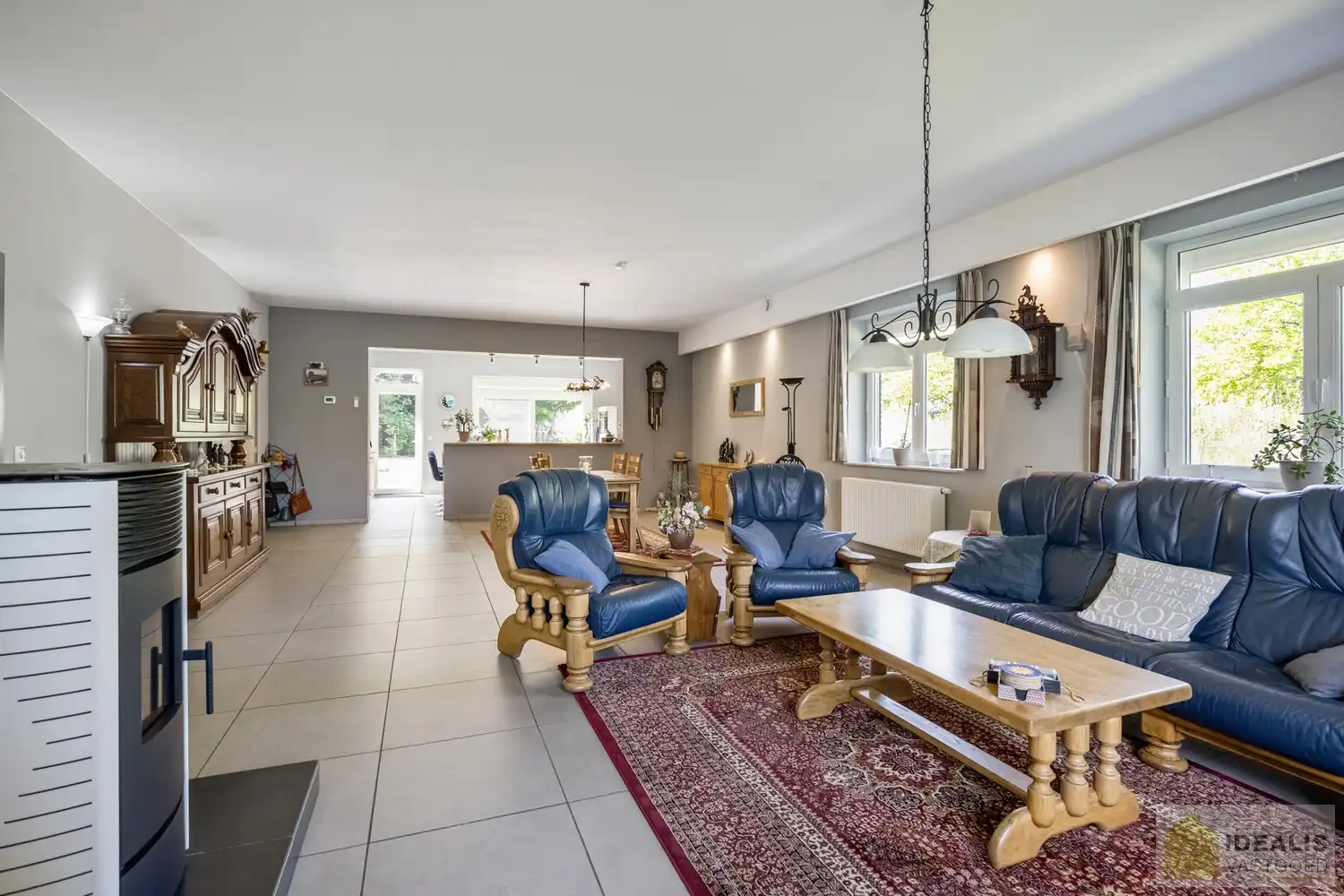 ZEER RUIM OPGEZETTE (481m²!) EN KNAP AFGEWERKTE EENGEZINSWONING OP RUSTIGE LOCATIE MET MAAR LIEFST 8!! SLAAPKAMERS foto 11