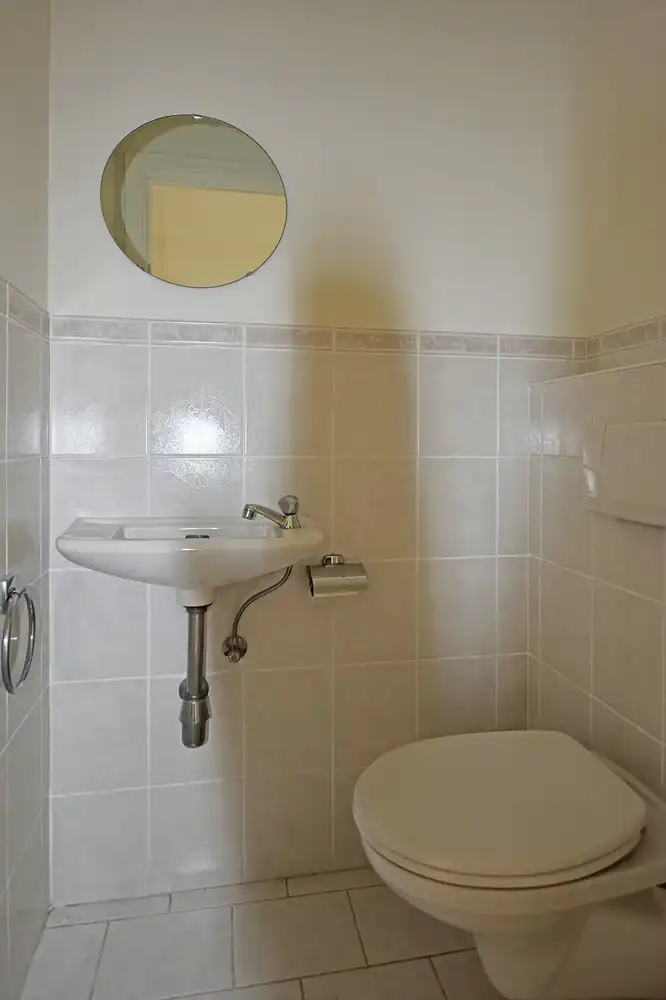 Verzorgd appartement met twee slaapkamers en terras te Deurne. foto 10