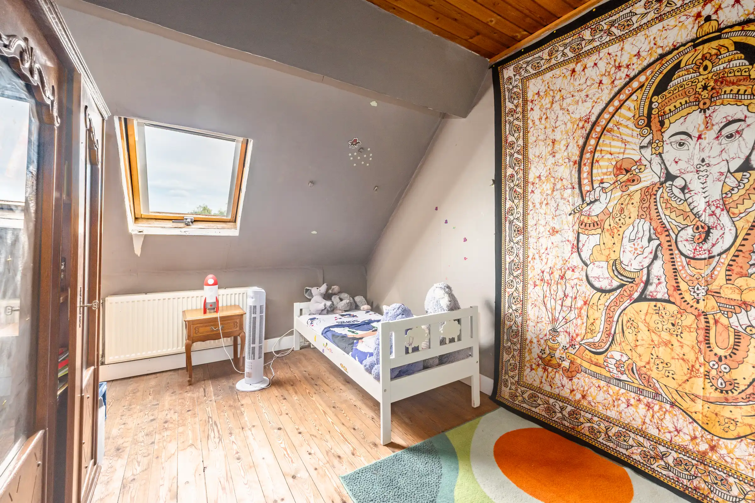 Gezinswoning met 5 slaapkamers met diepe tuin foto 20