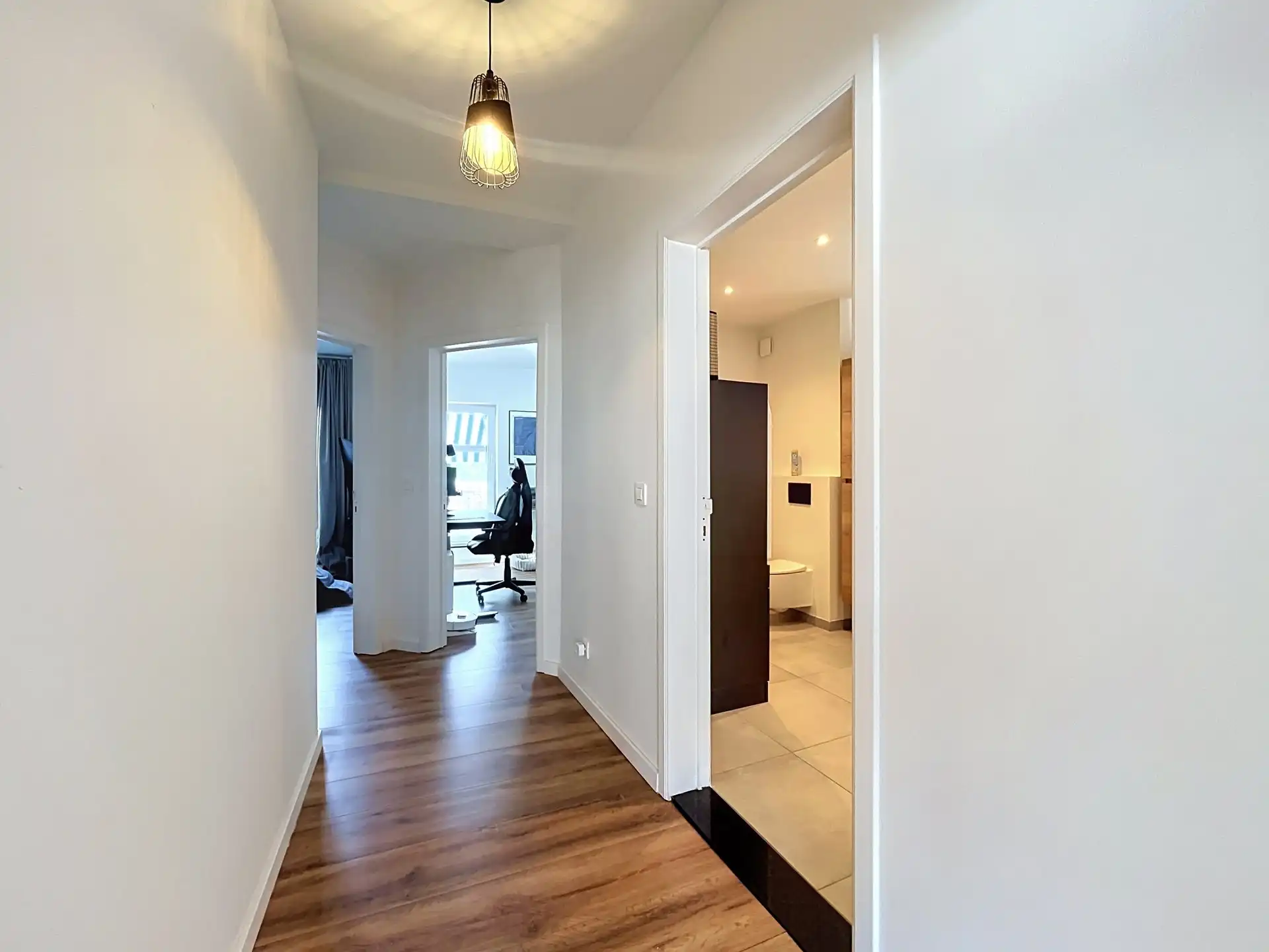 Modern appartement met 2 slaapkamers en garagebox foto 5