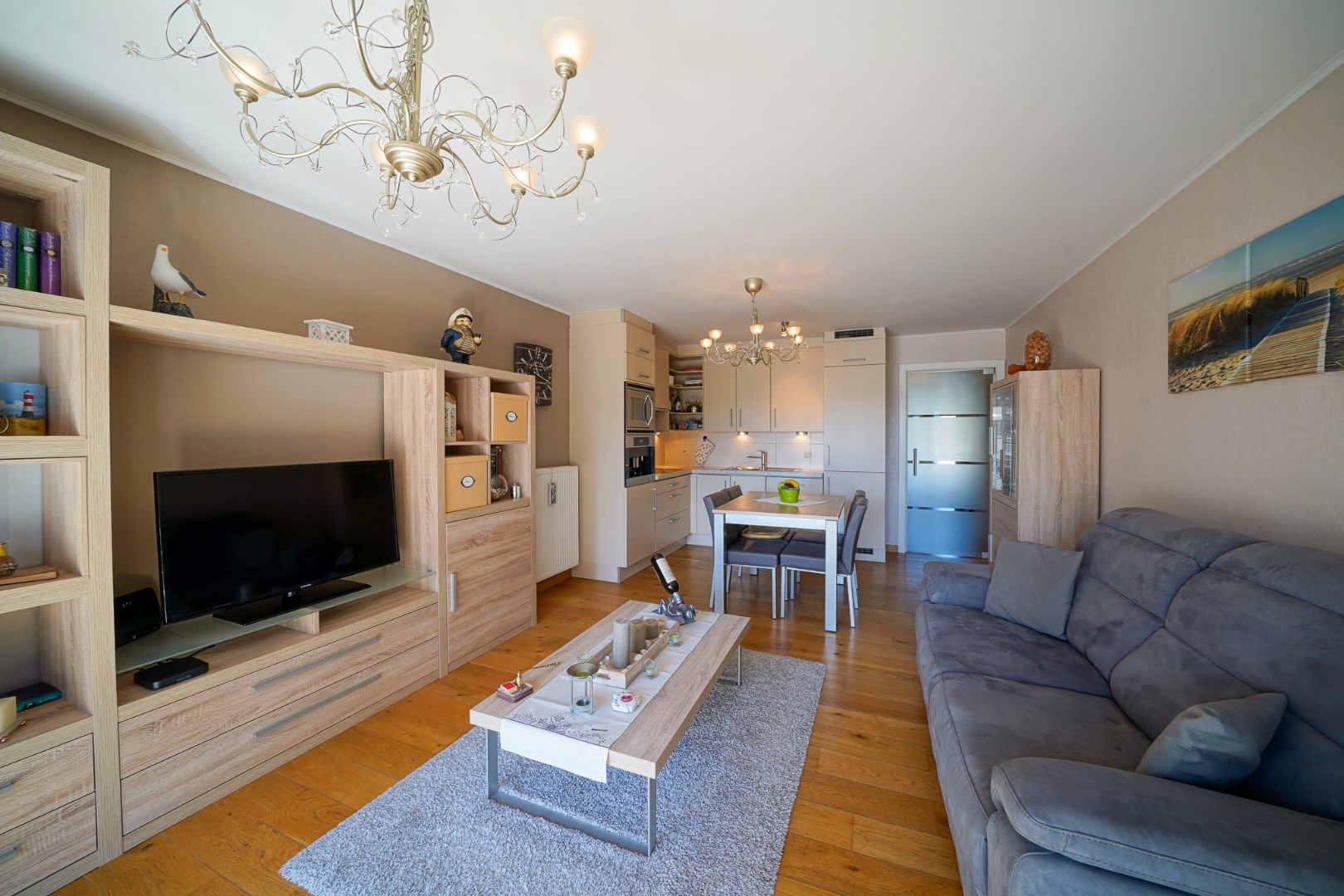 Instapklaar 2-slaapkamerappartement op toplocatie in Bredene foto 5