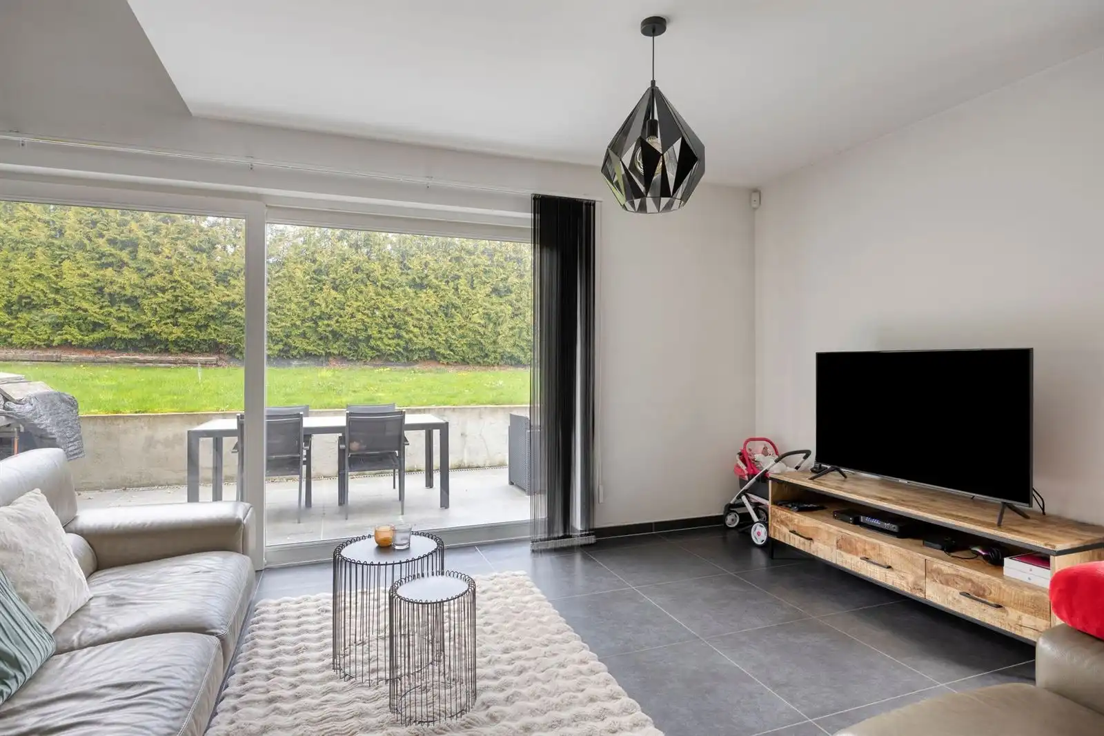 Alleenstaande woning met tuin foto 7