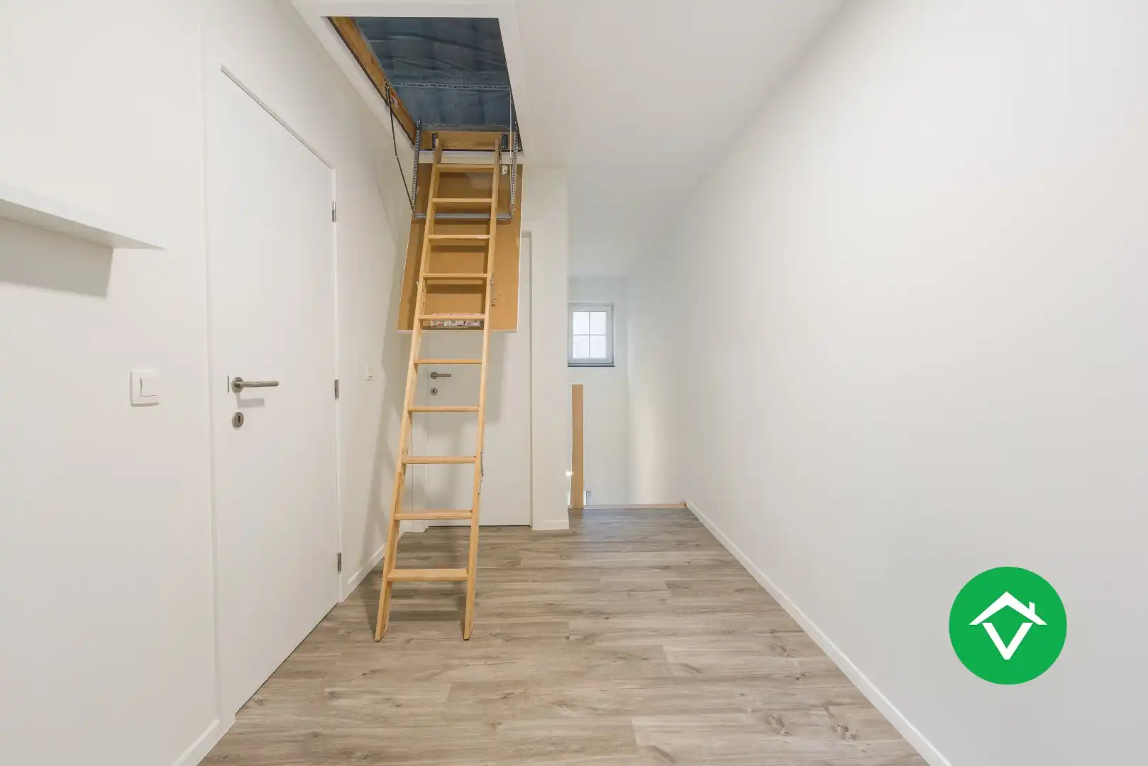 Instapklare energiezuinige woning (2018) met garage en tuin in Zevekote foto 10