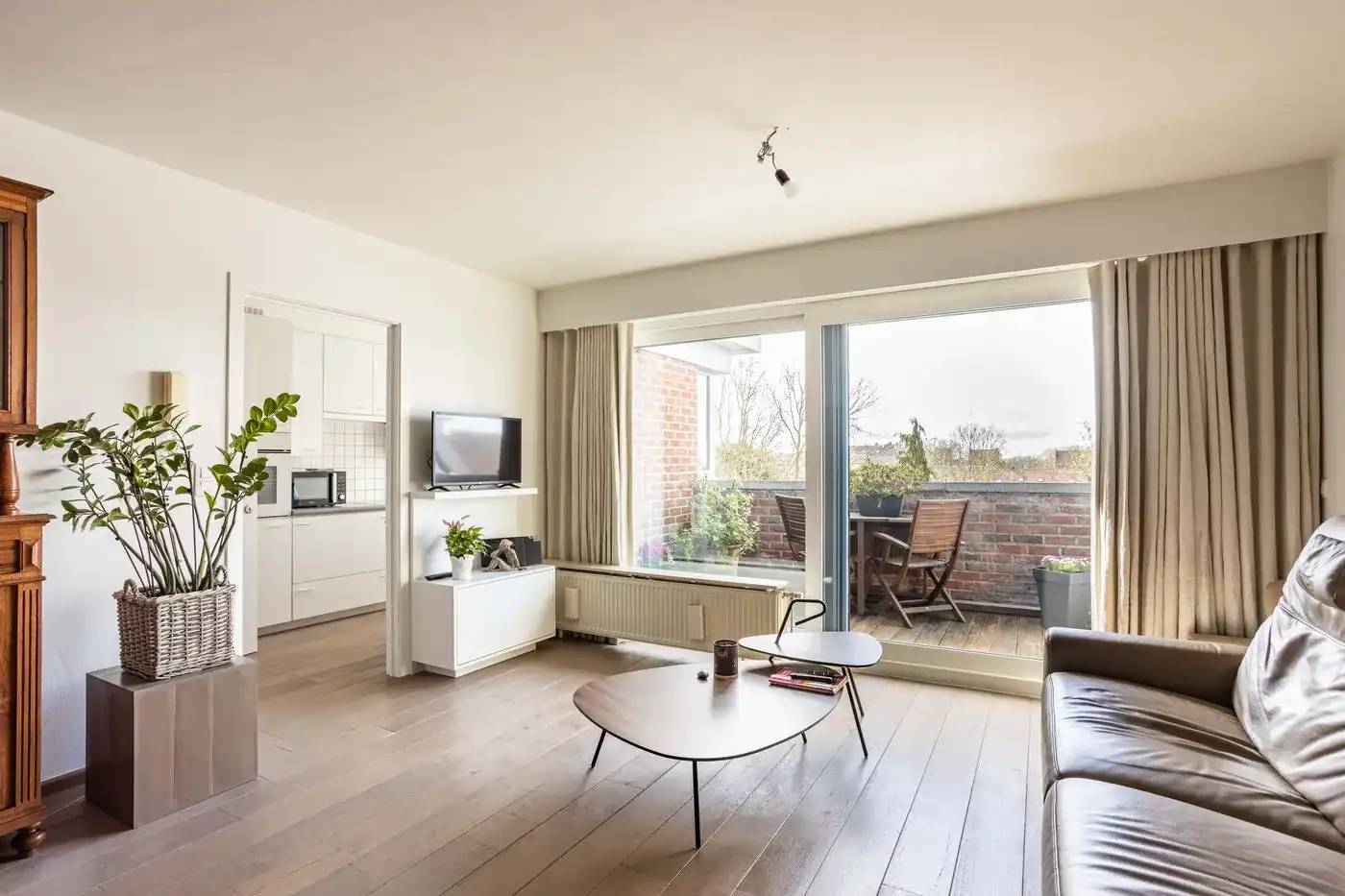 Ruim appartement met garage centrum Zwevegem foto {{pictureIndex}}