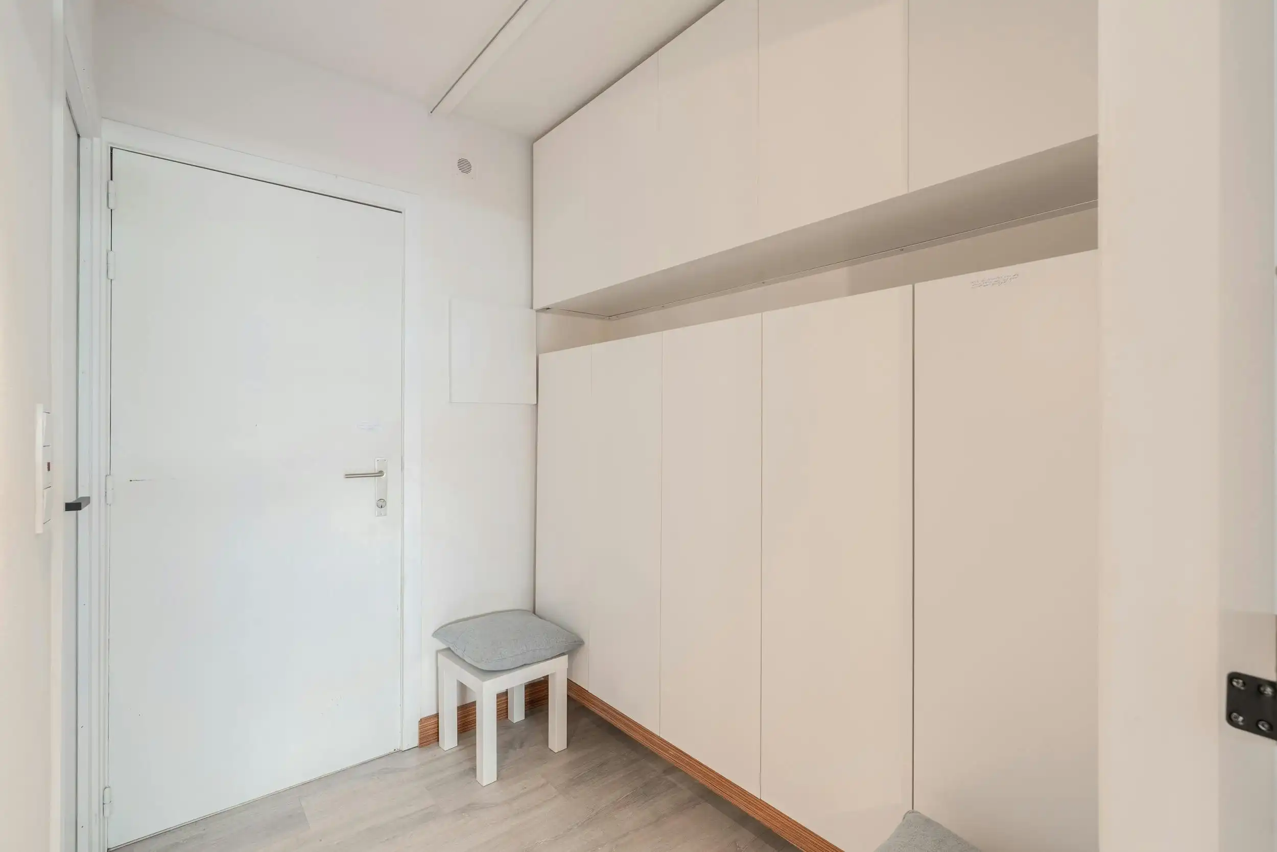 Prachtig gerenoveerde studio met slaaphoek en terras foto 6