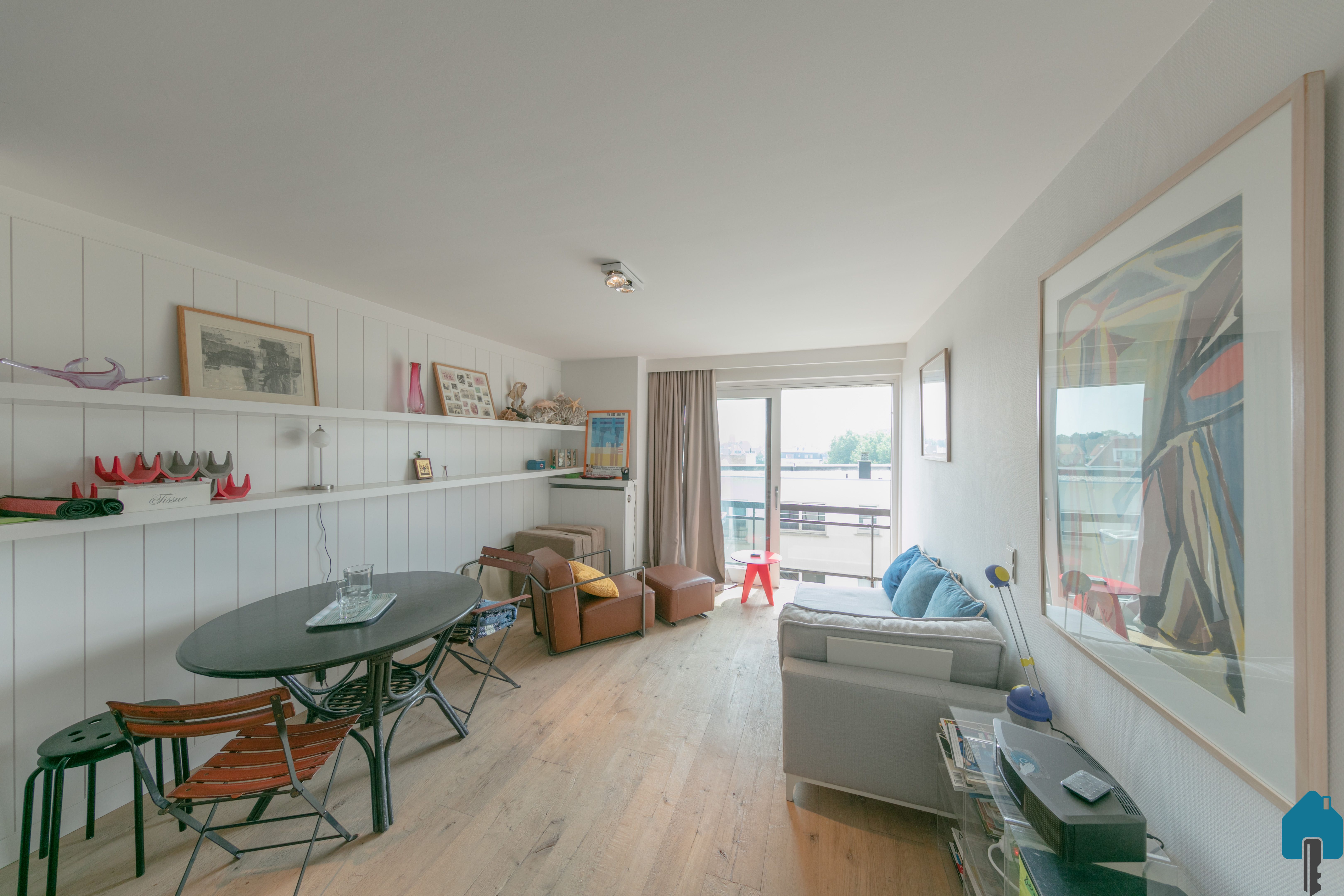 Lichtrijke gerenoveerde 1-slaapkamerappartement - uitstekend gelegen foto 3