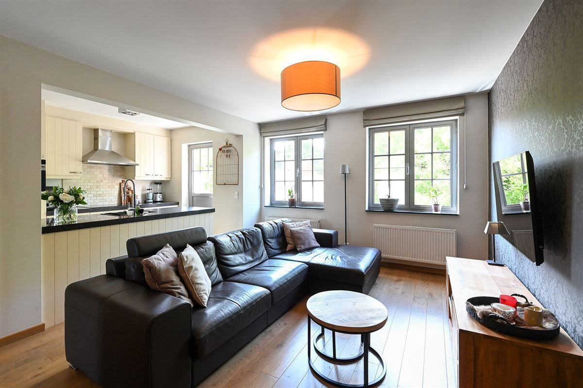 Stijlvol appartement met 2 slaapkamers, 2 terrassen en garageplaats foto 2