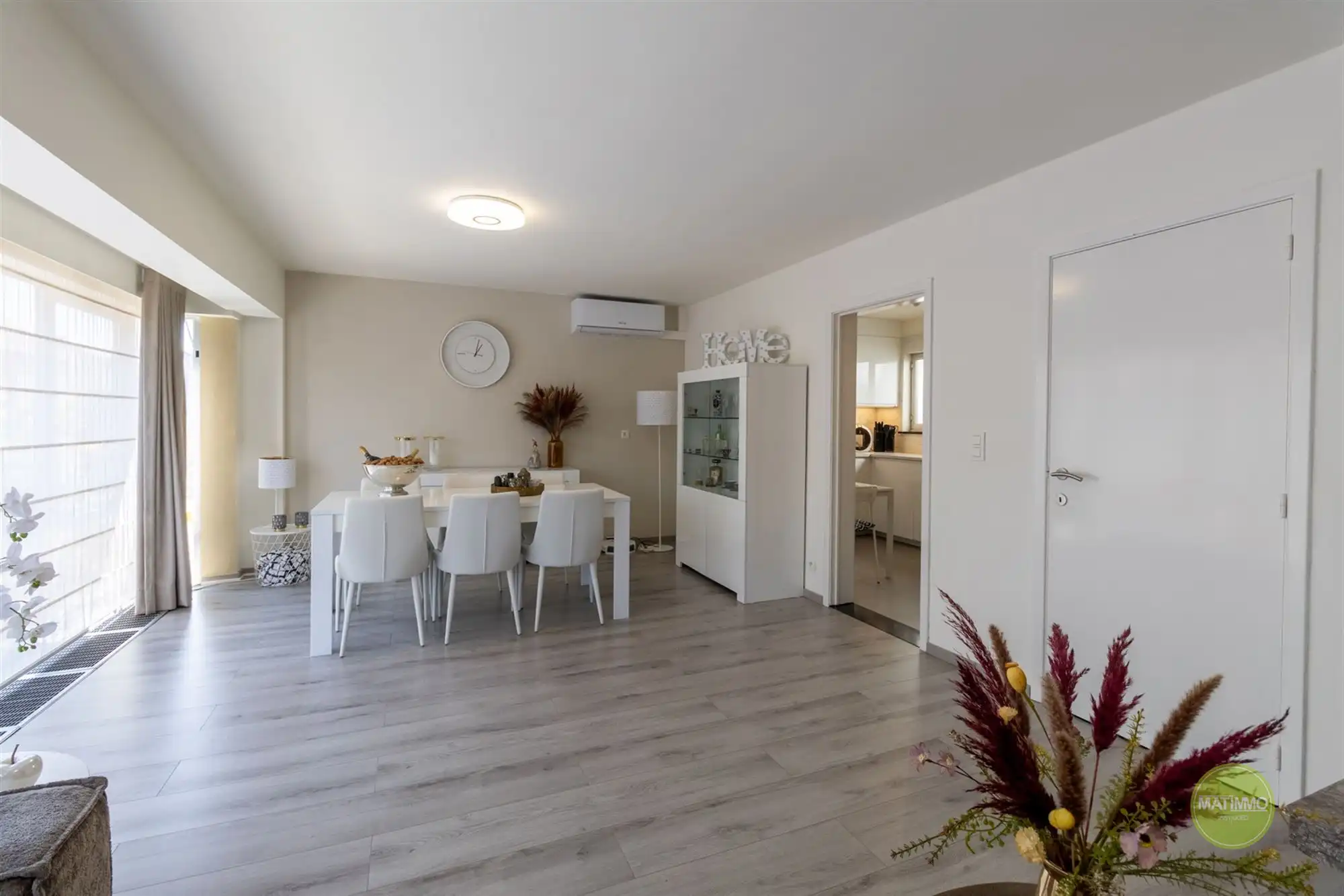 Prachtig gerenoveerd appartement in het centrum van Mol foto 2