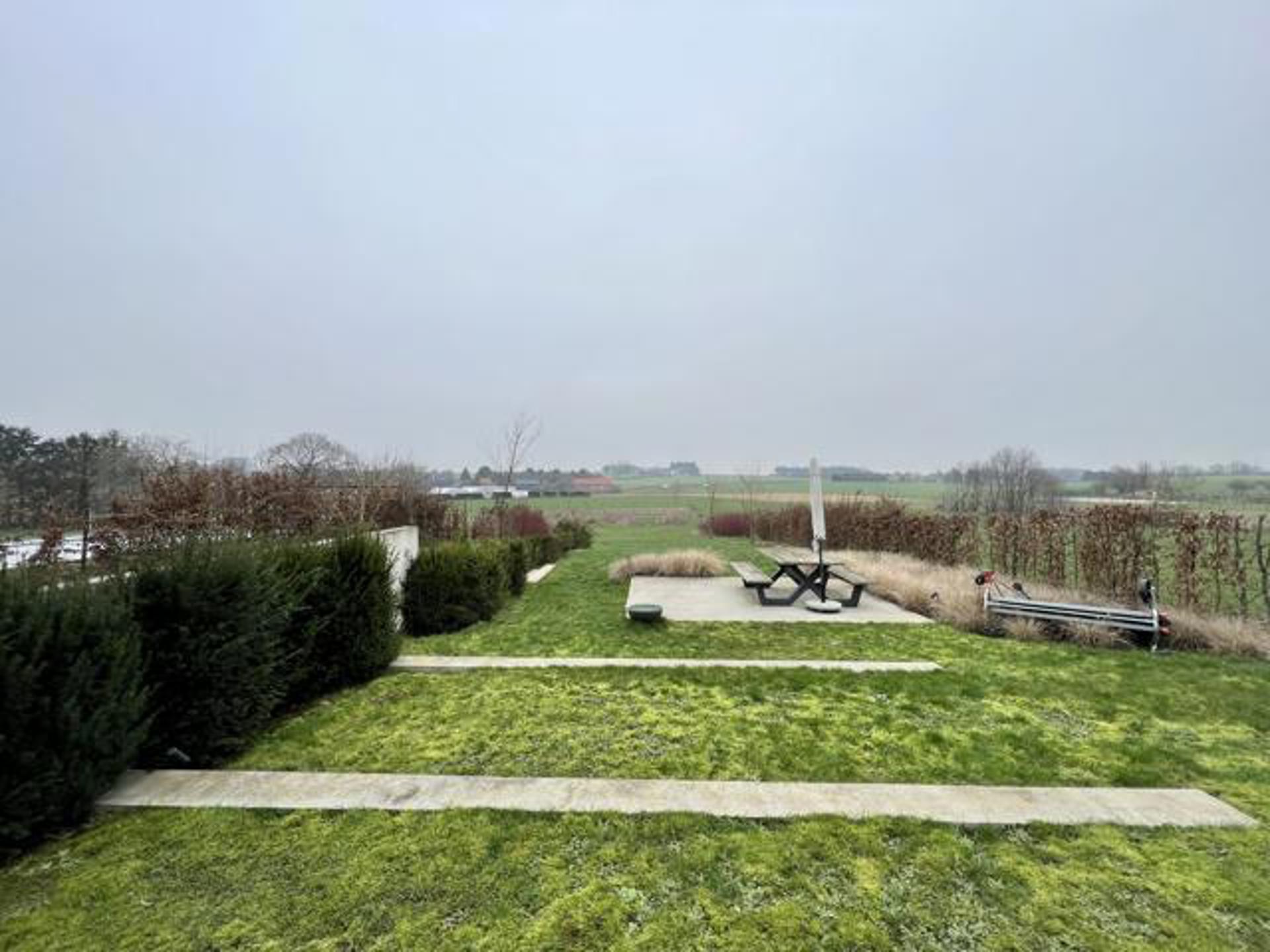 Energiezuinige villa op een perceel van 38 are foto 15