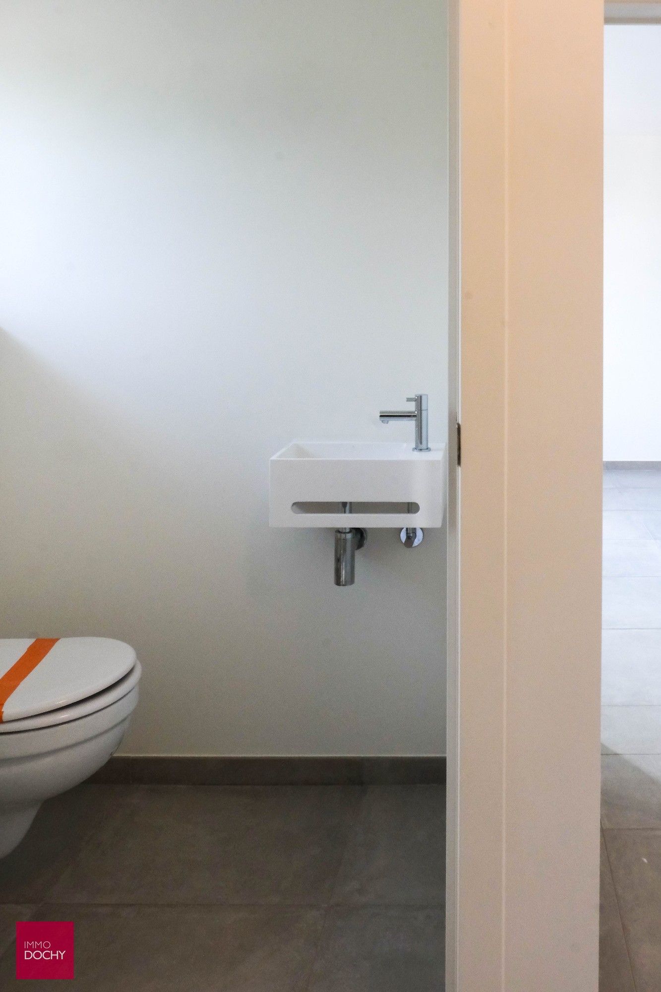 Nieuwgebouwde energiezuinige halfopen woning  te Desselgem foto 11