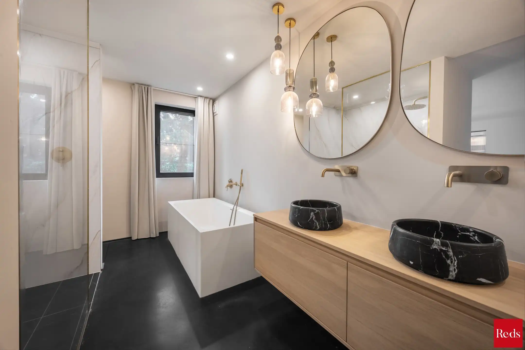 Stijlvolle, energiezuinige woning met rondom heerlijke tuin  foto 28