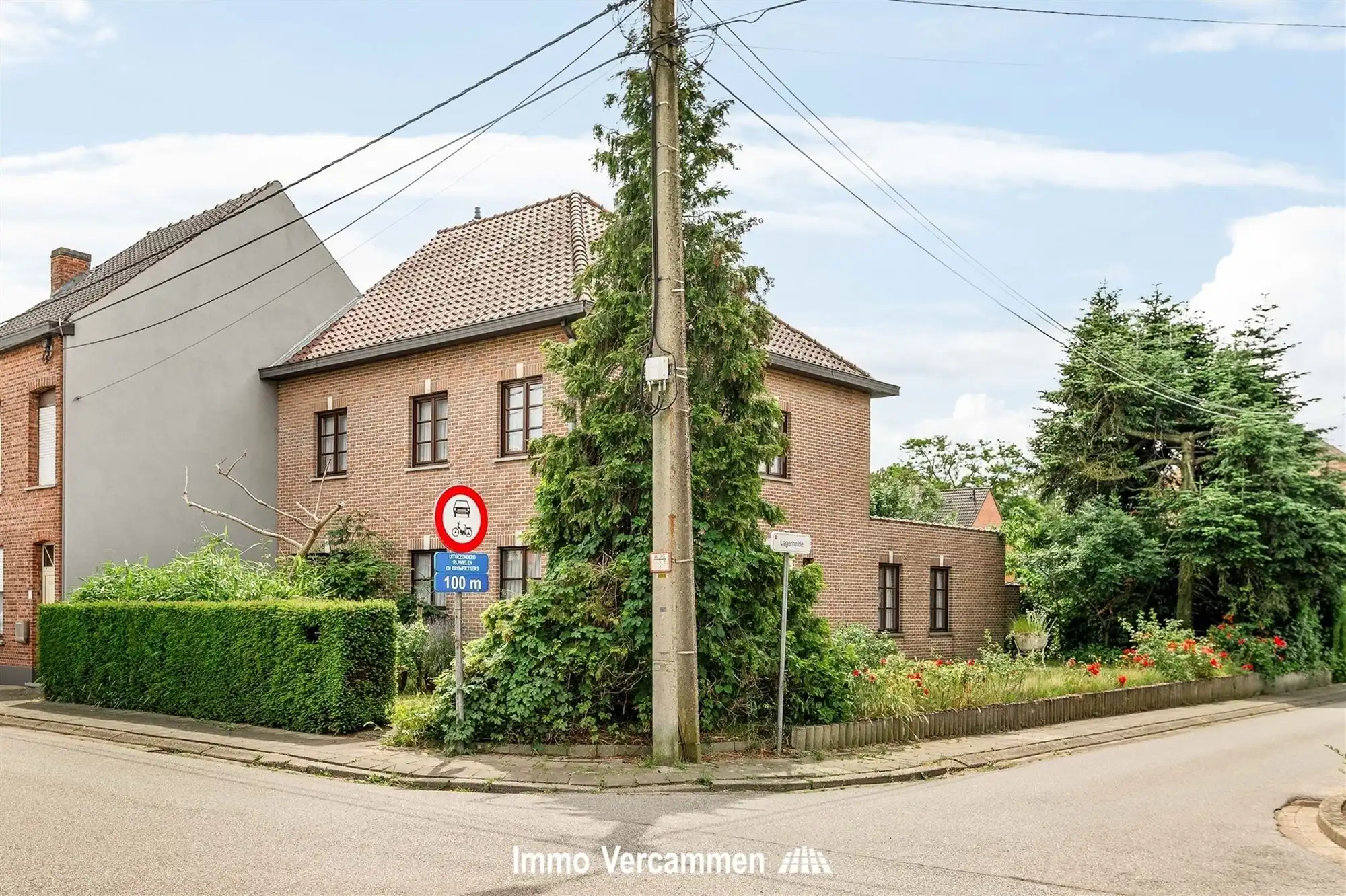 Solide gezinswoning met potentieel op een gunstige locatie te Sint-Katelijne-Waver foto 2