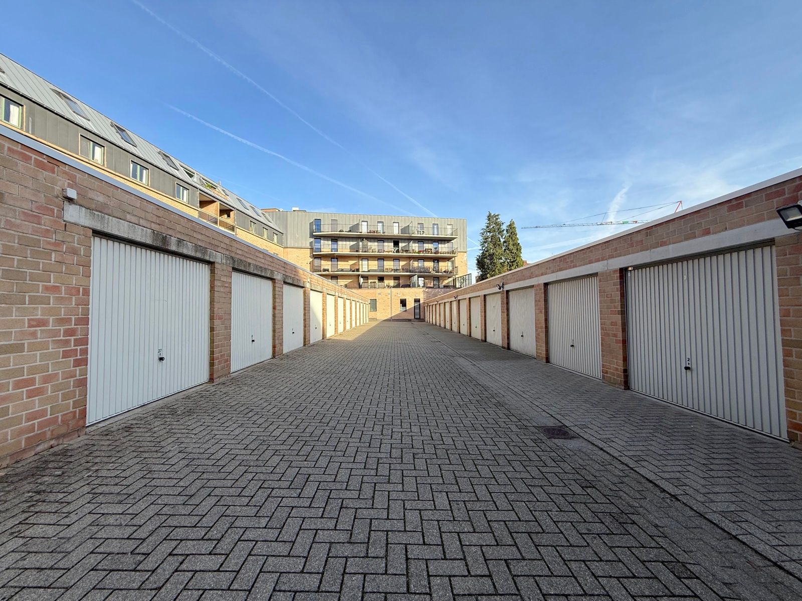 Gesloten garagebox (nr. 20) in Residentie Arcada foto 6