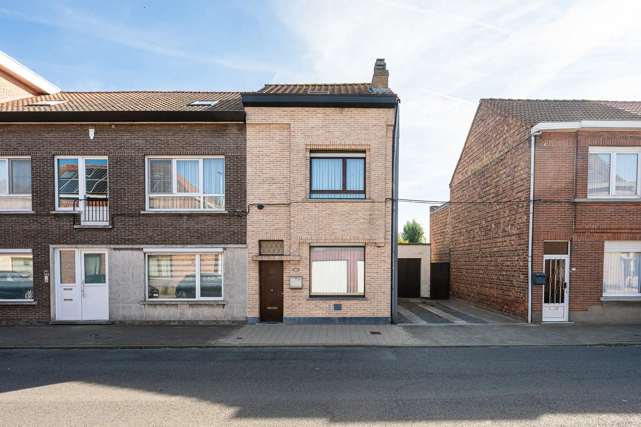 Hoofdfoto van de publicatie: Te renoveren woning met 3 slaapkamers, tuin en grote zolder