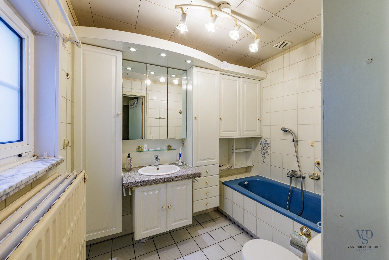 Verhuurde woning nabij station.  foto 10