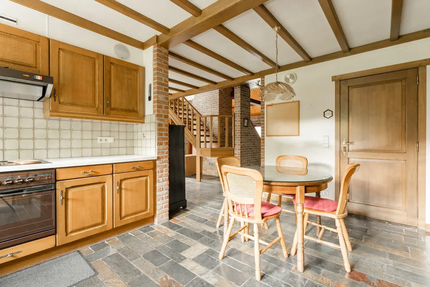 armante woning met karaktervolle architectuur in hartje Hamont-Achel - Posthoornstraat 13 foto 14