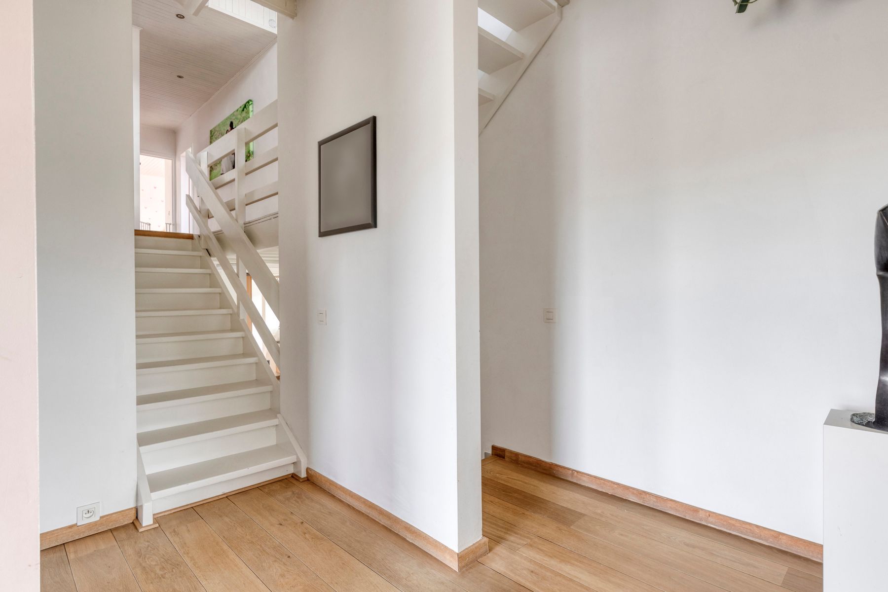 Stijlvolle villa op toplocatie in het groen foto 8