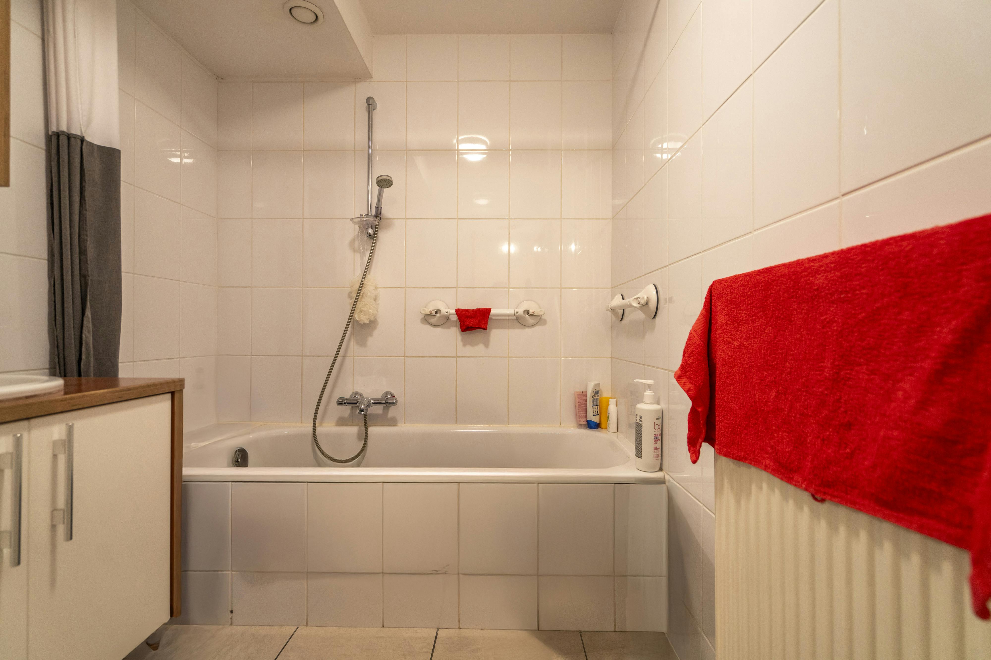 Opbrengsteigendom in Harelbeke te koop foto 4