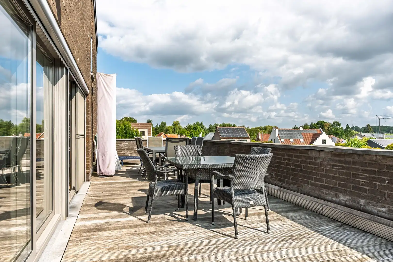 Prachtig duplex appartement met 3 slaapkamers, 3 terrassen en 2 autostaanplaatsen foto 11