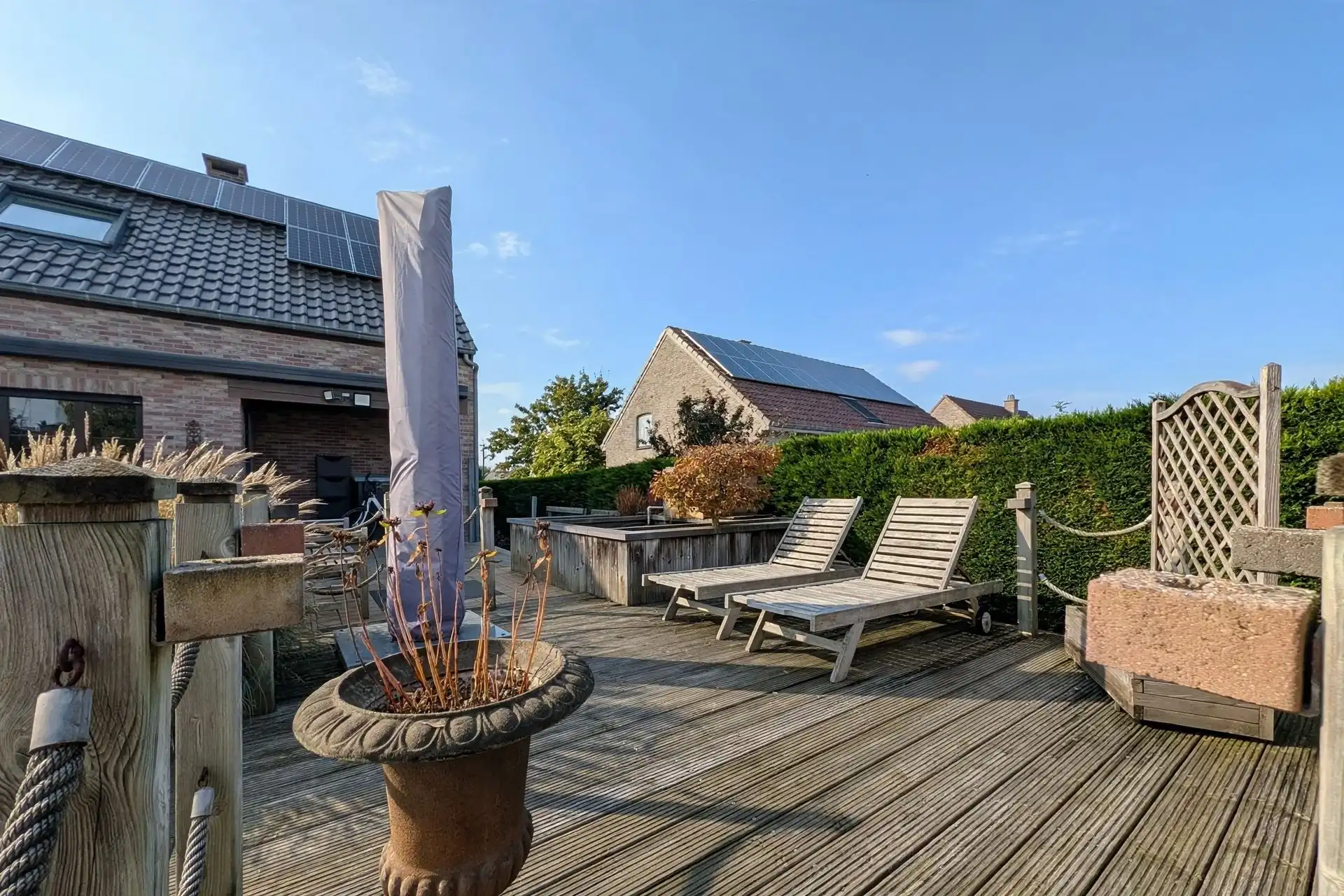 Instapklare gezinswoning met 3 slaapkamers en gezellige tuin foto 27