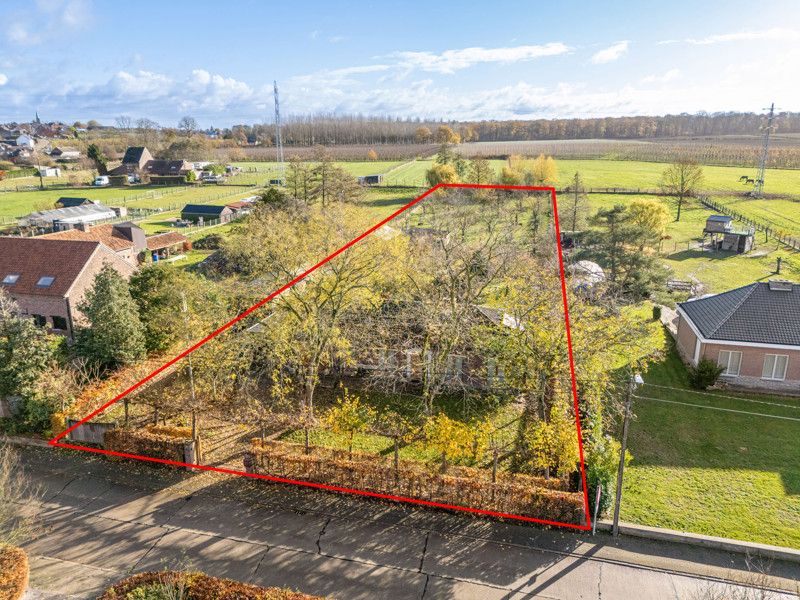 Statige villa op een perceel van 42are 70ca foto 3