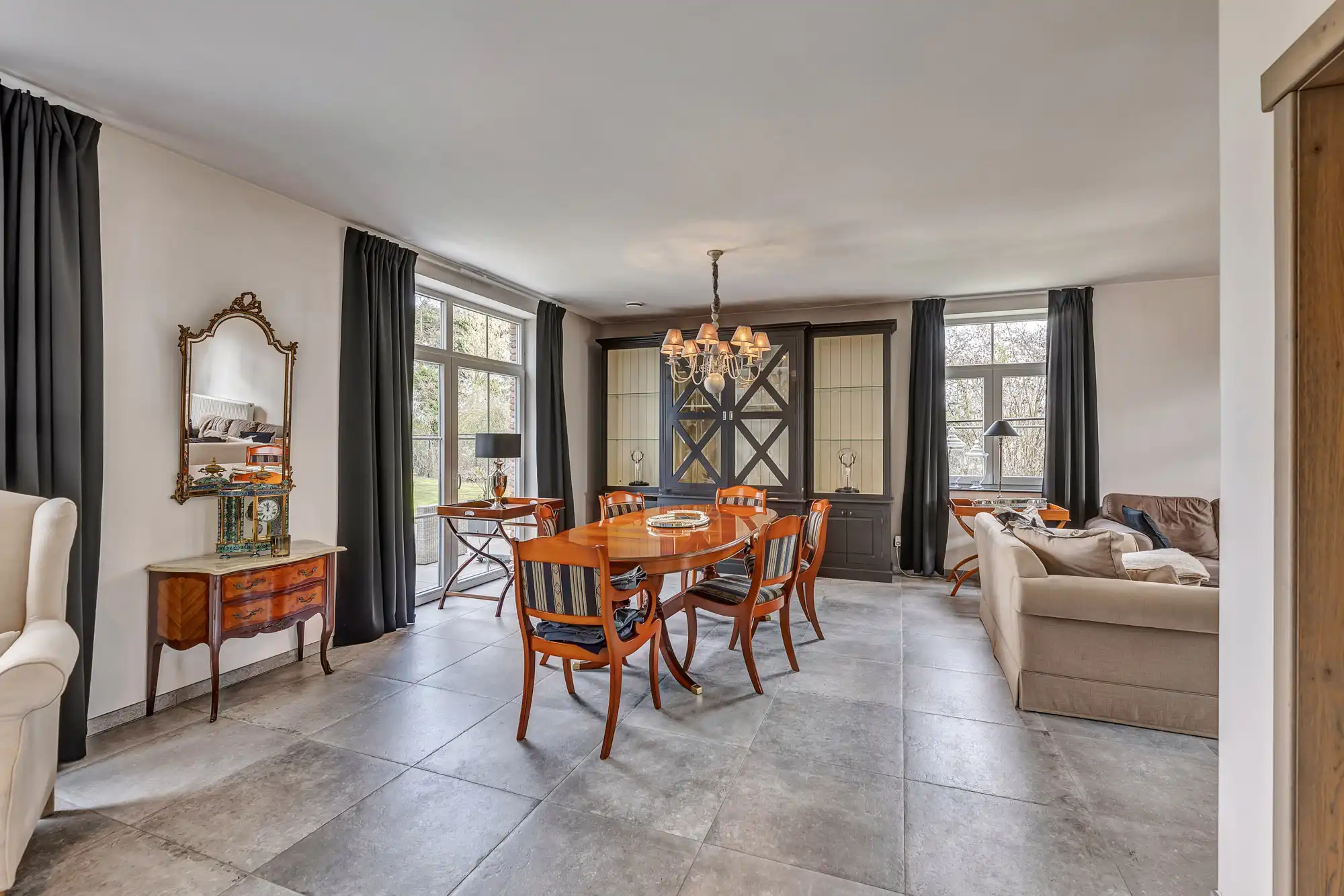 Landelijke woning met uitzicht op het groen foto 6