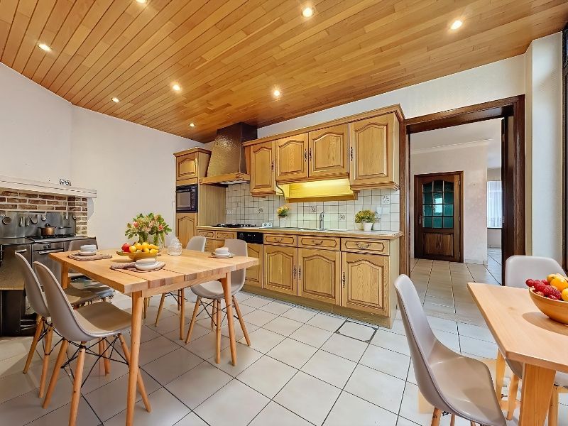 Woning in het centrum van Marke met 4 slaapkamers foto 7