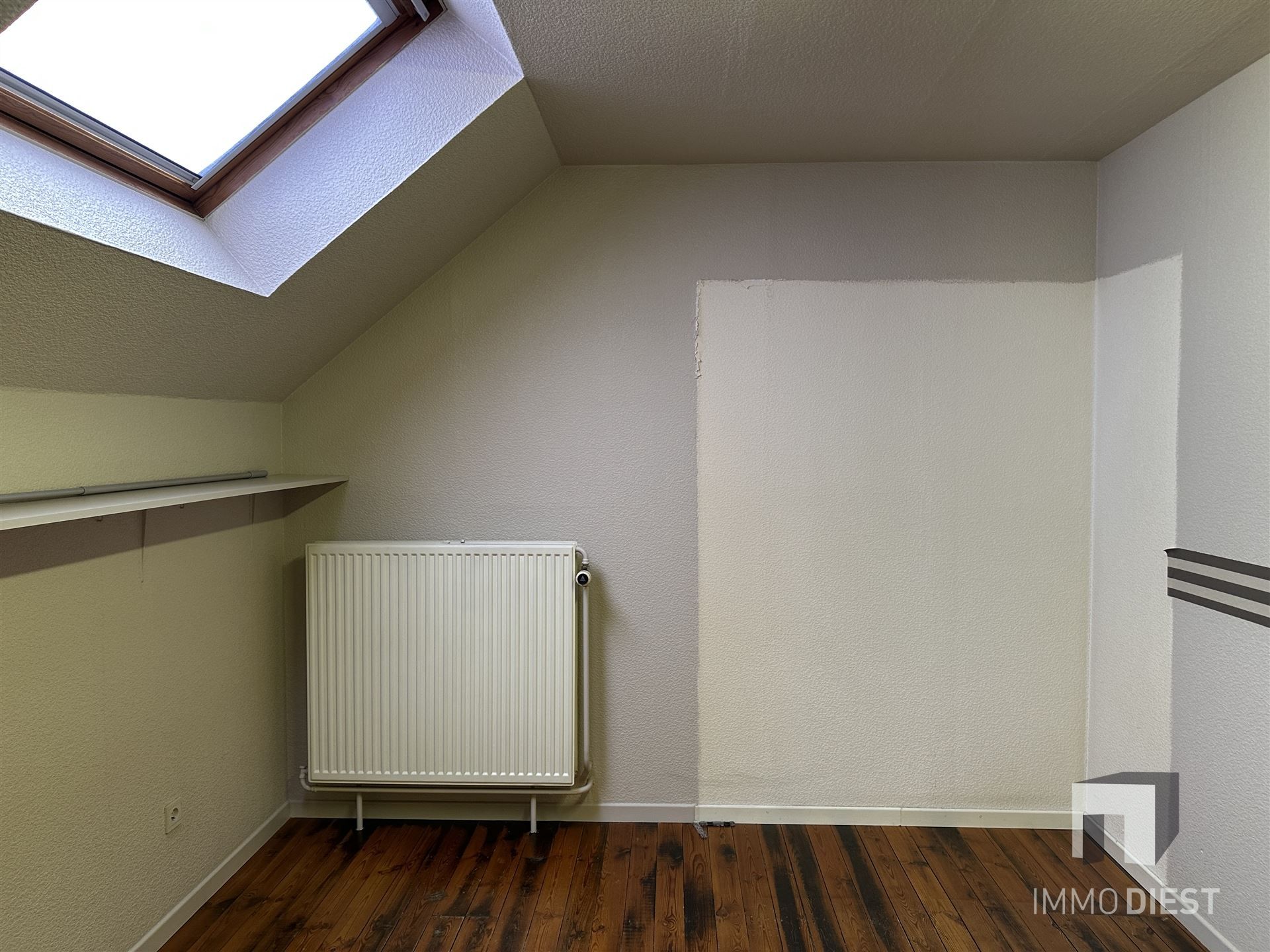 Knappe woning met 3 ruime slaapkamers en mooie tuin - instapklaar foto 44